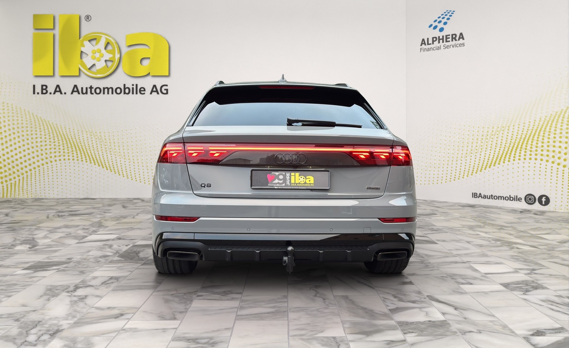 AUDI Q8 TFSI e quattro Competition 4x4 360 kW-showroom-element-3