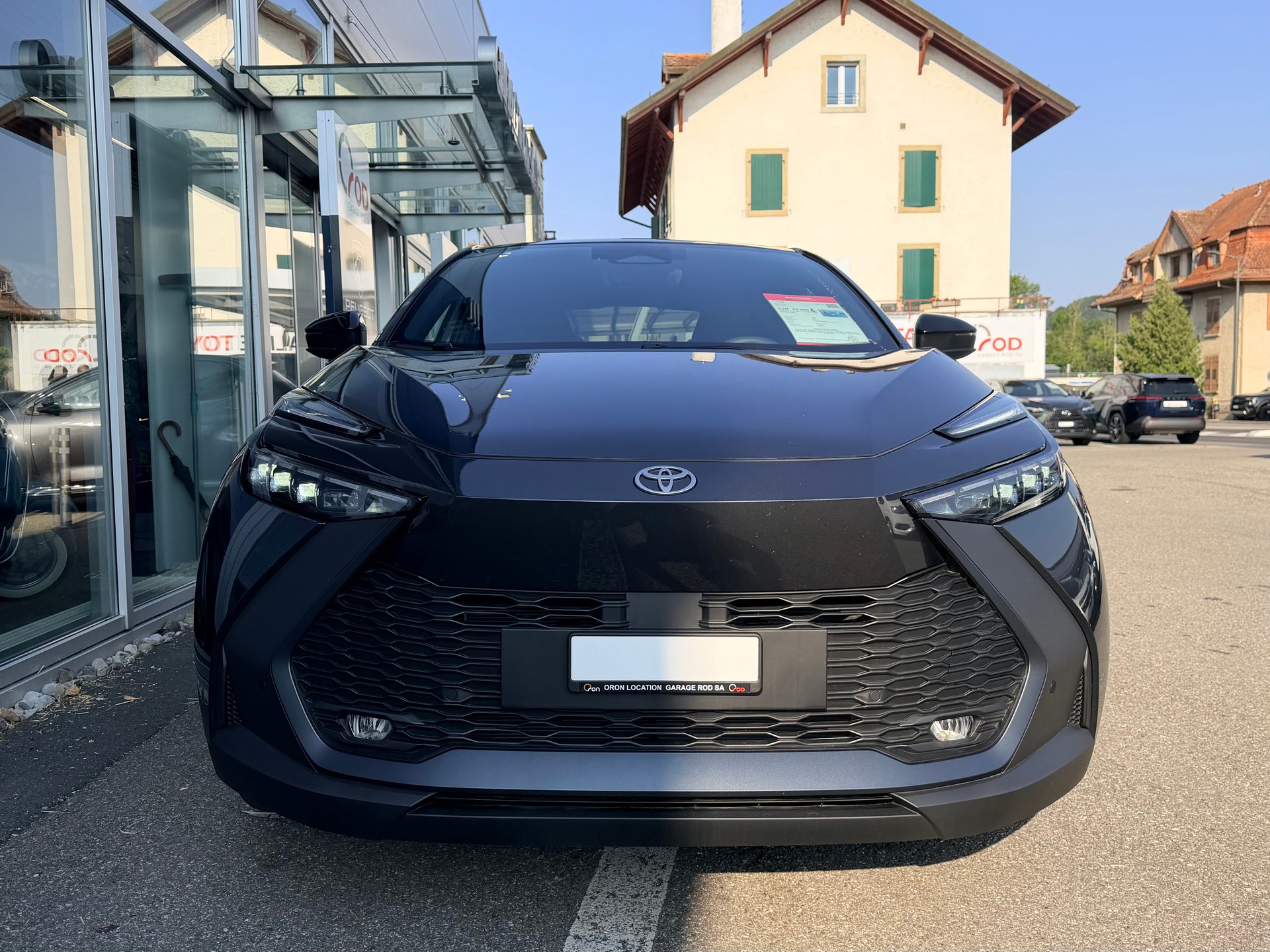 TOYOTA C-HR 2.0 HSD CVT Trend 2WD-showroom-element-1