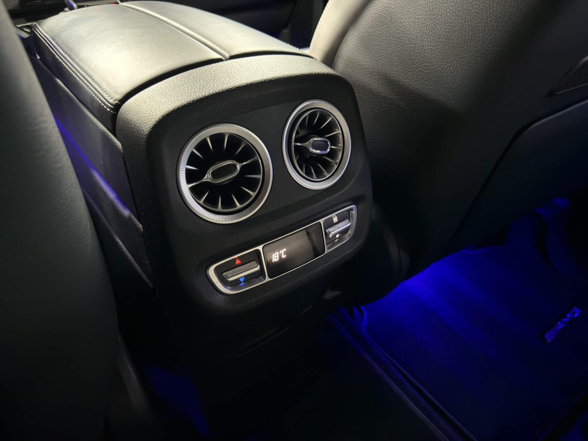 MERCEDES-BENZ Edition 1 Speedshift Plus G-Tronic-image-23