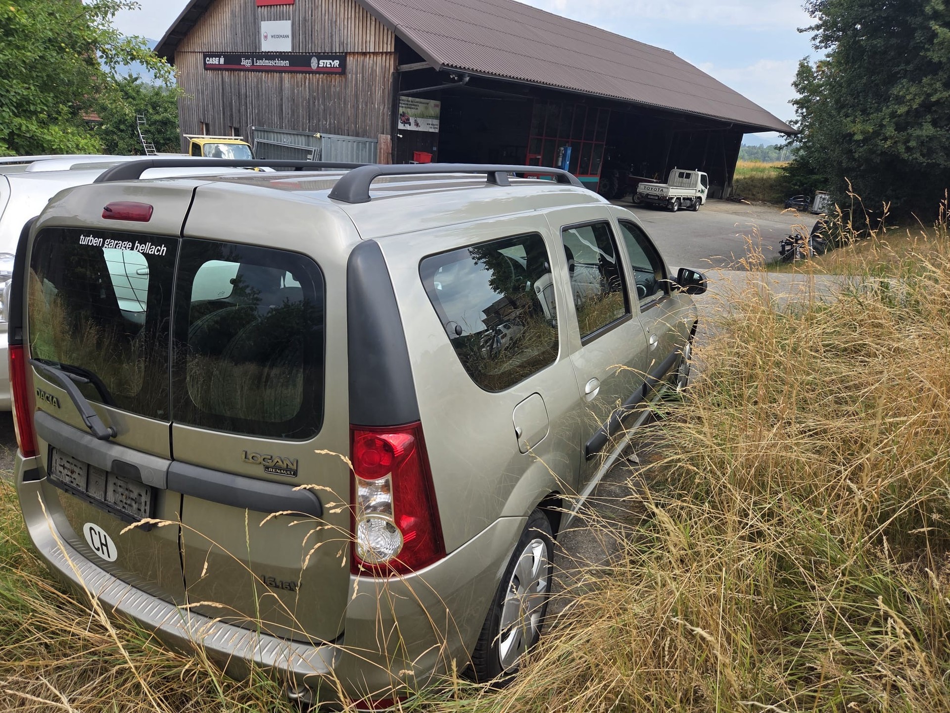 DACIA Logan 1.6 16V Lauréate-image-6