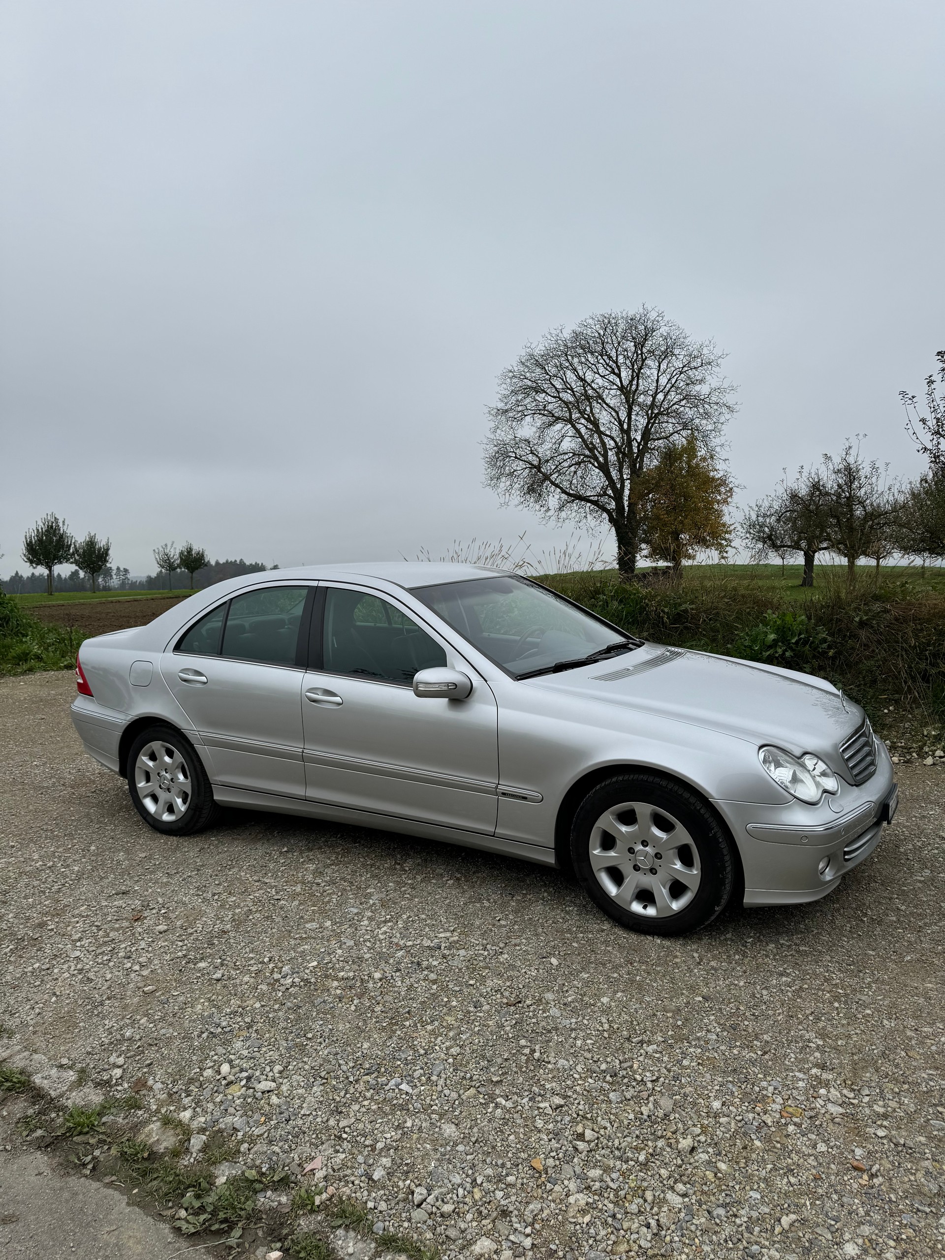 MERCEDES-BENZ C 240 V6
