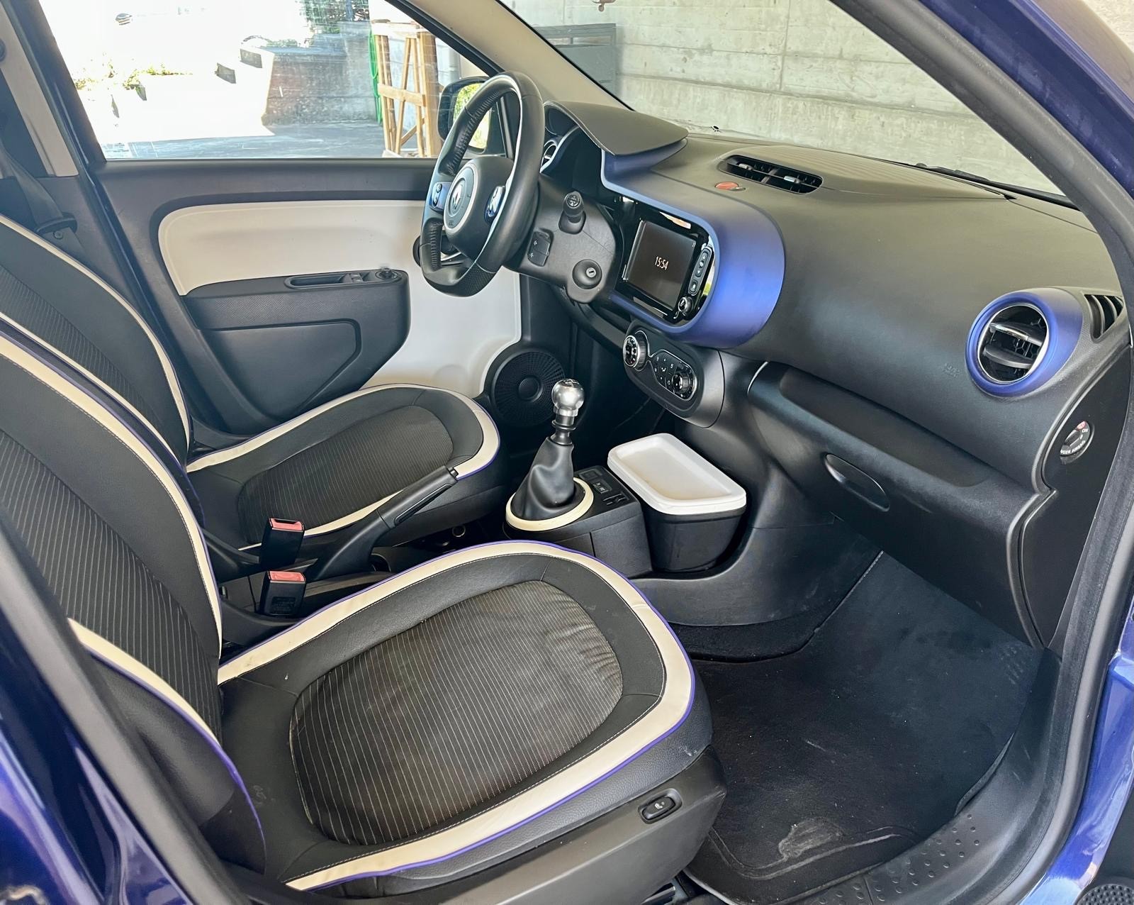 RENAULT Twingo 0.9 Iconic-image-6