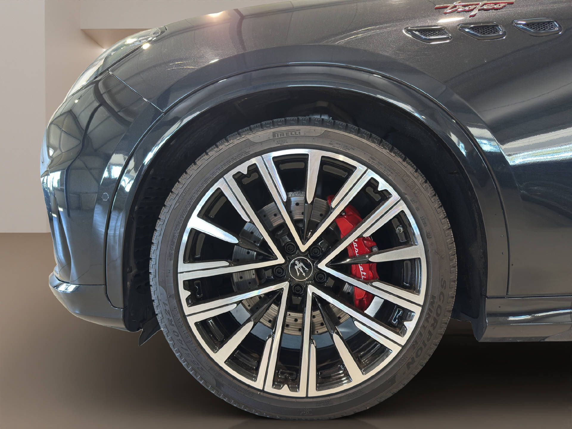 MASERATI Grecale 3.0 V6 Trofeo-image-18