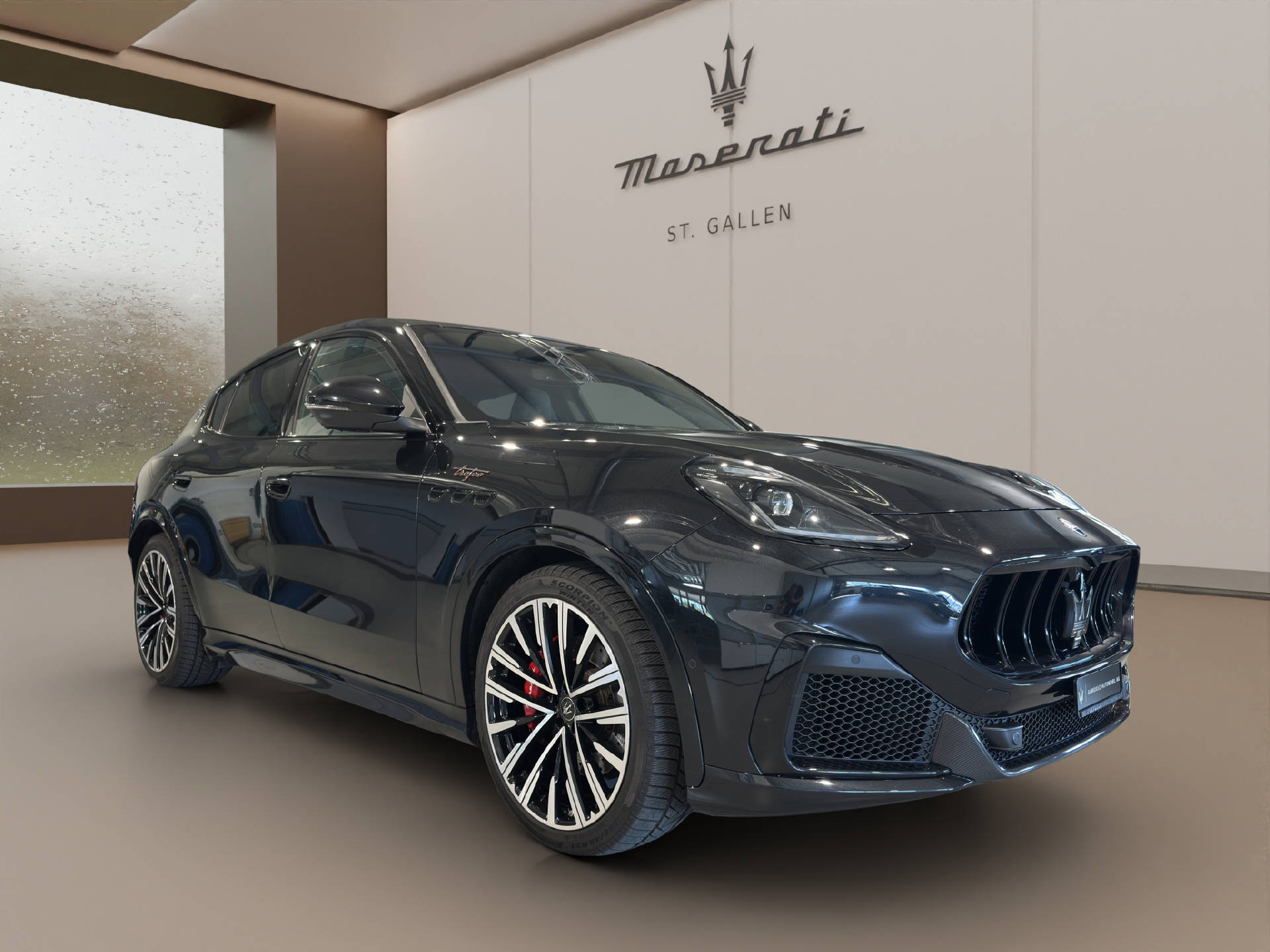 MASERATI Grecale 3.0 V6 Trofeo-showroom-element-2