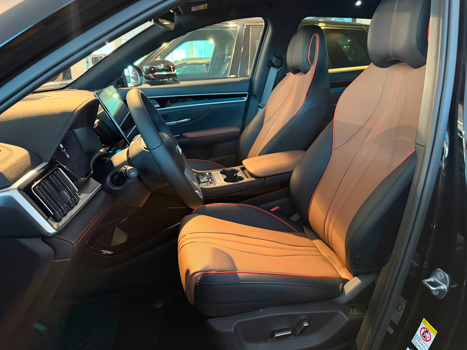 BYD Seal U DM-i Design AWD-image-8