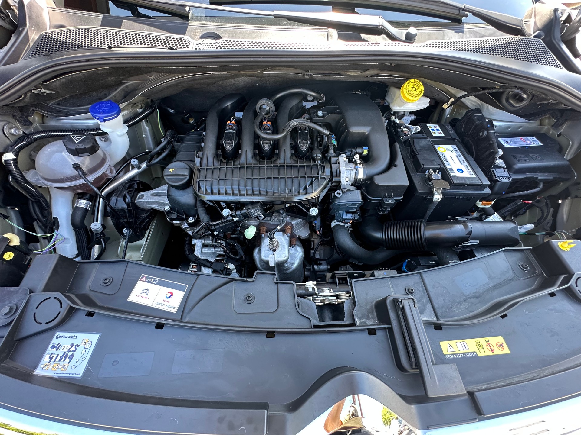 CITROEN C3 1.2i PureTech Feel-image-24