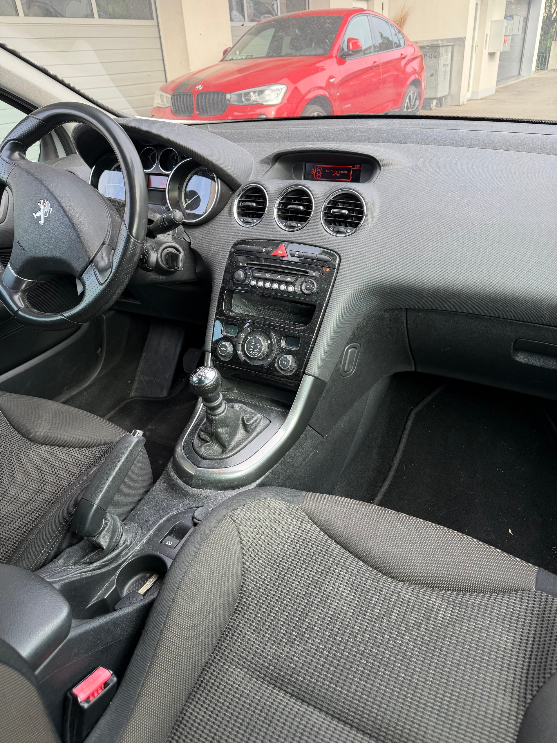 PEUGEOT 308 SW-image-13