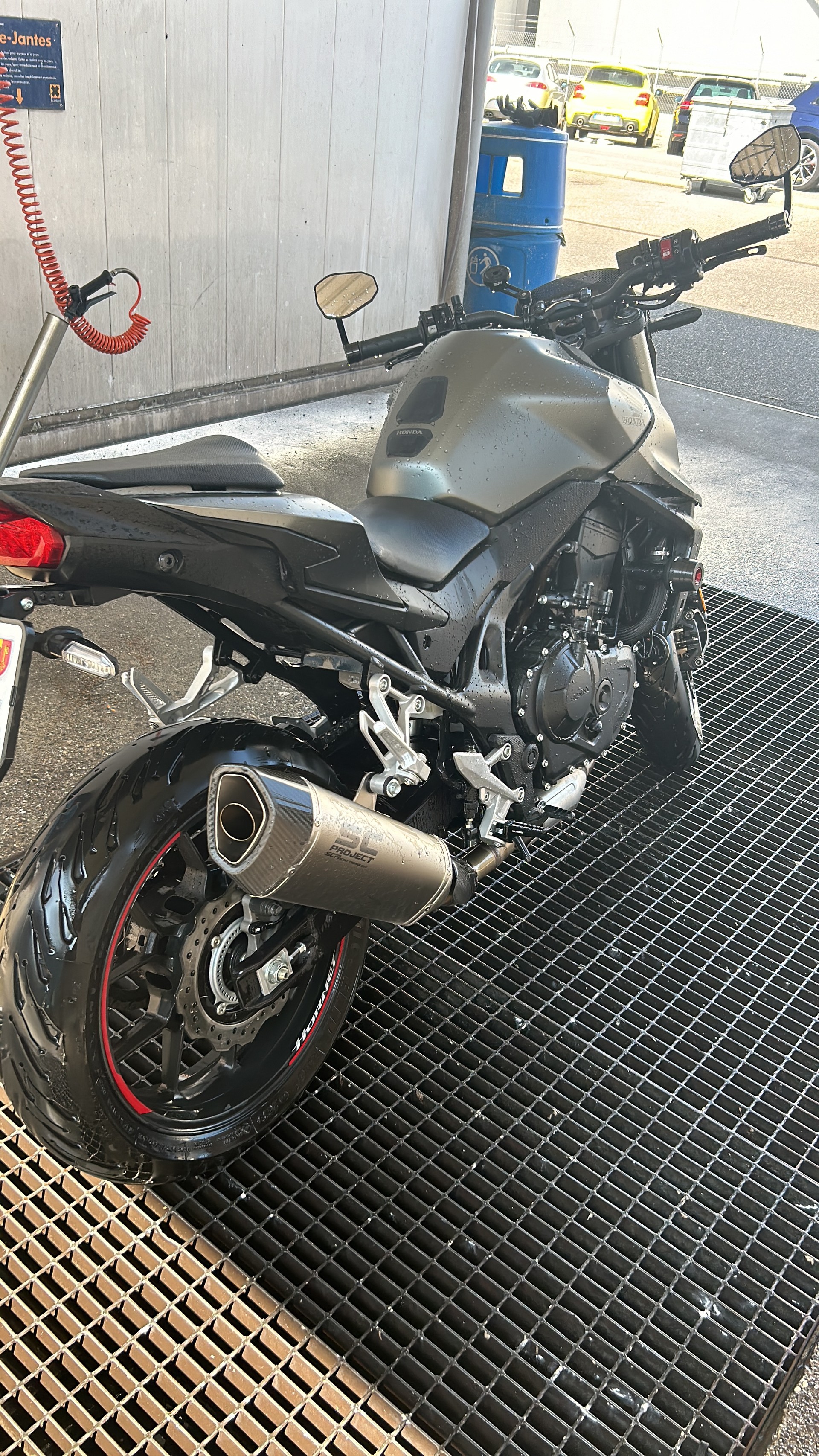 HONDA CB 750 Hornet Hive Édition (35kW)-image-1