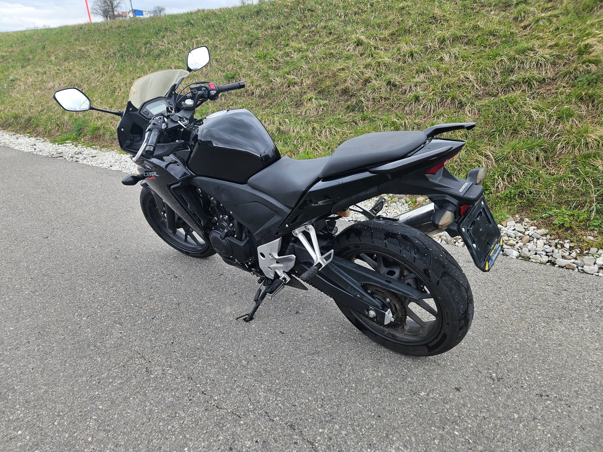 HONDA CBR 500 RA ABS-image-4