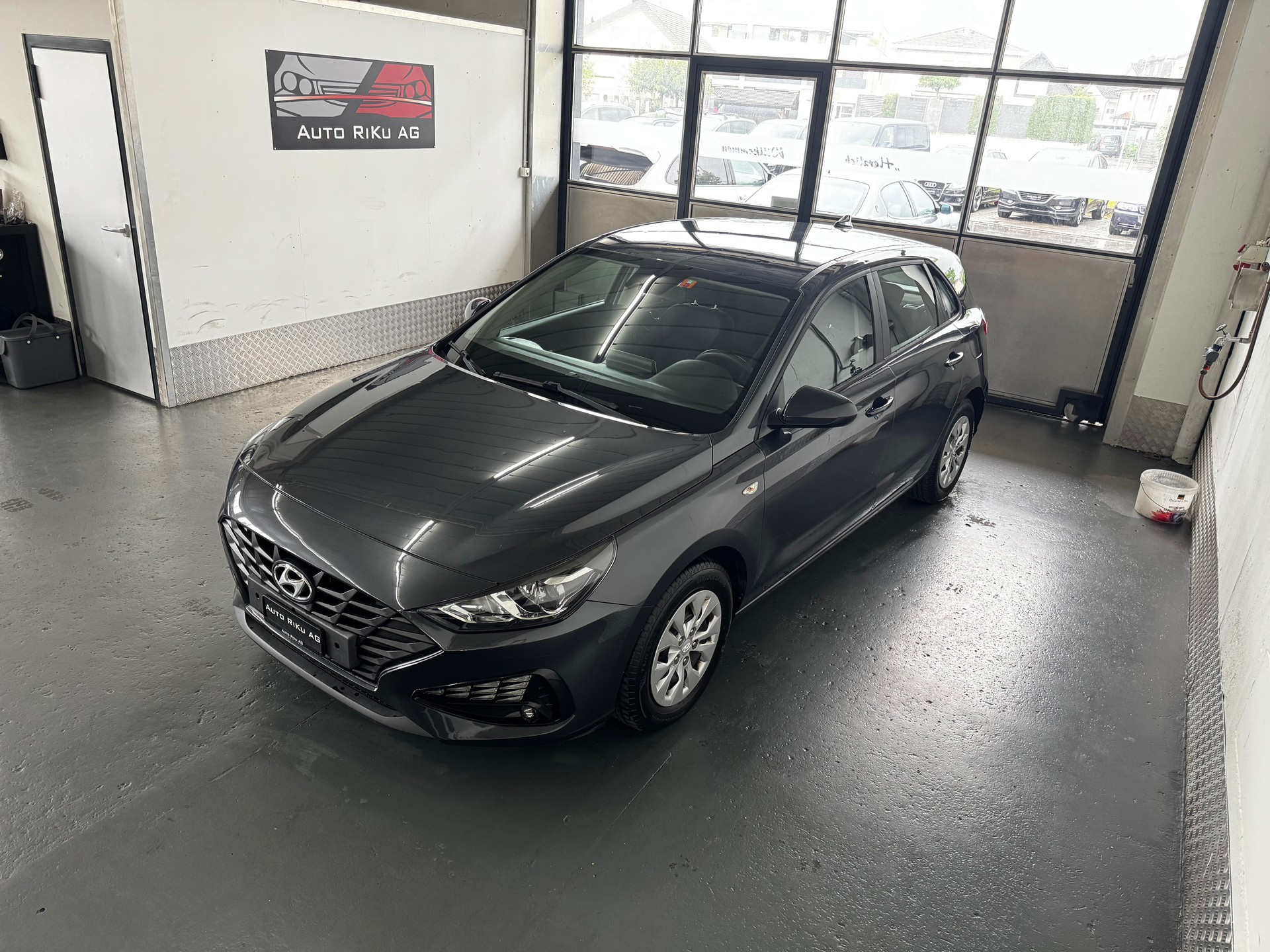 HYUNDAI i30-image-4