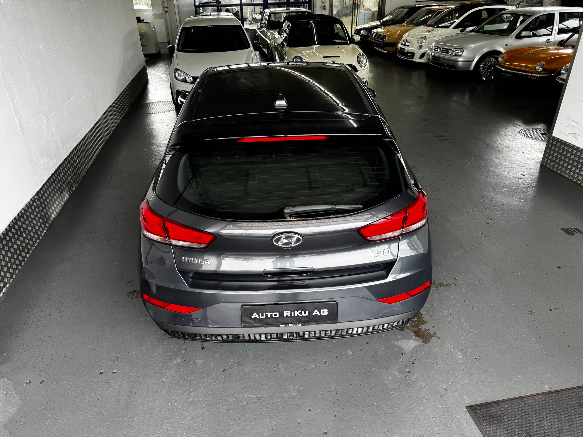HYUNDAI i30-image-9