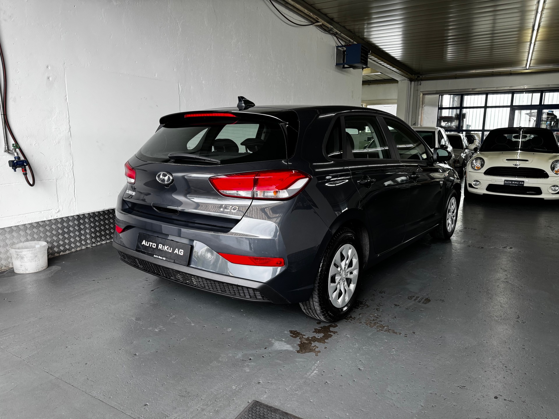 HYUNDAI i30-image-8