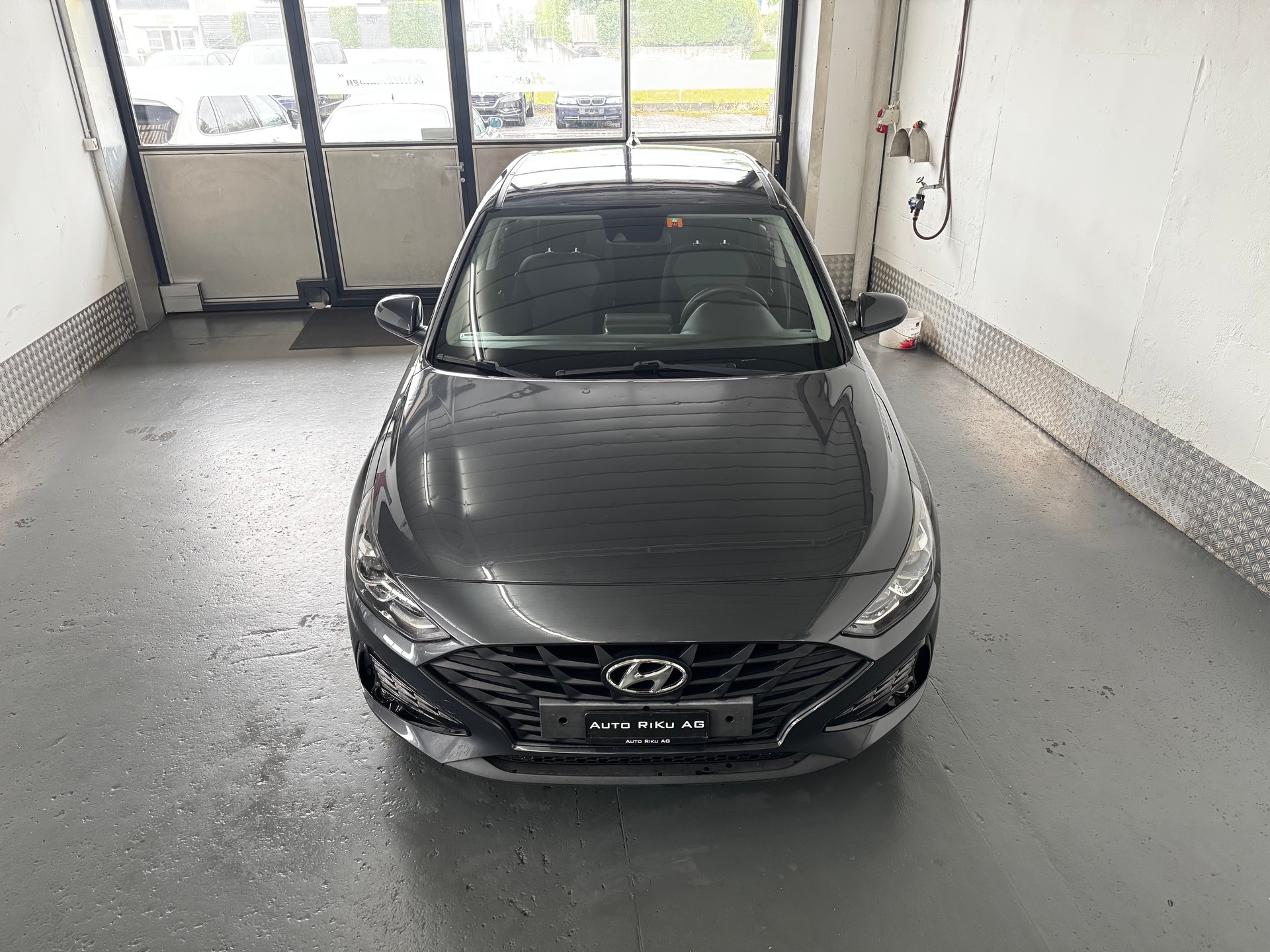 HYUNDAI i30-showroom-element-2