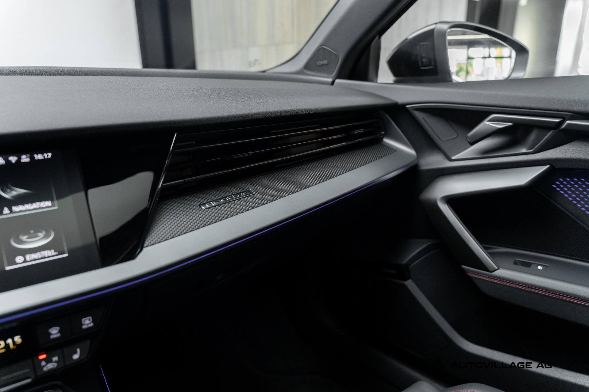 AUDI RS3 Sportback 2.5 TSI quattro S-tronic | All Black | Werksgarantie bis 2031-image-15