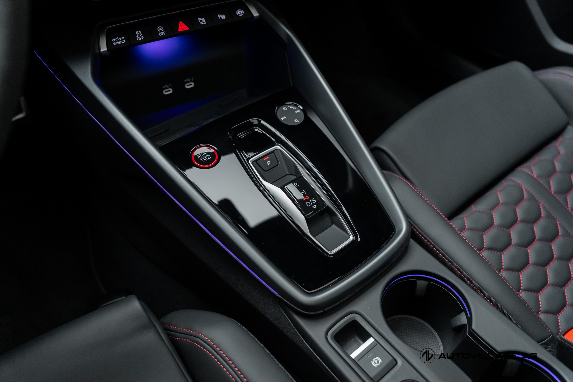 AUDI RS3 Sportback 2.5 TSI quattro S-tronic | All Black | Werksgarantie bis 2031-image-13