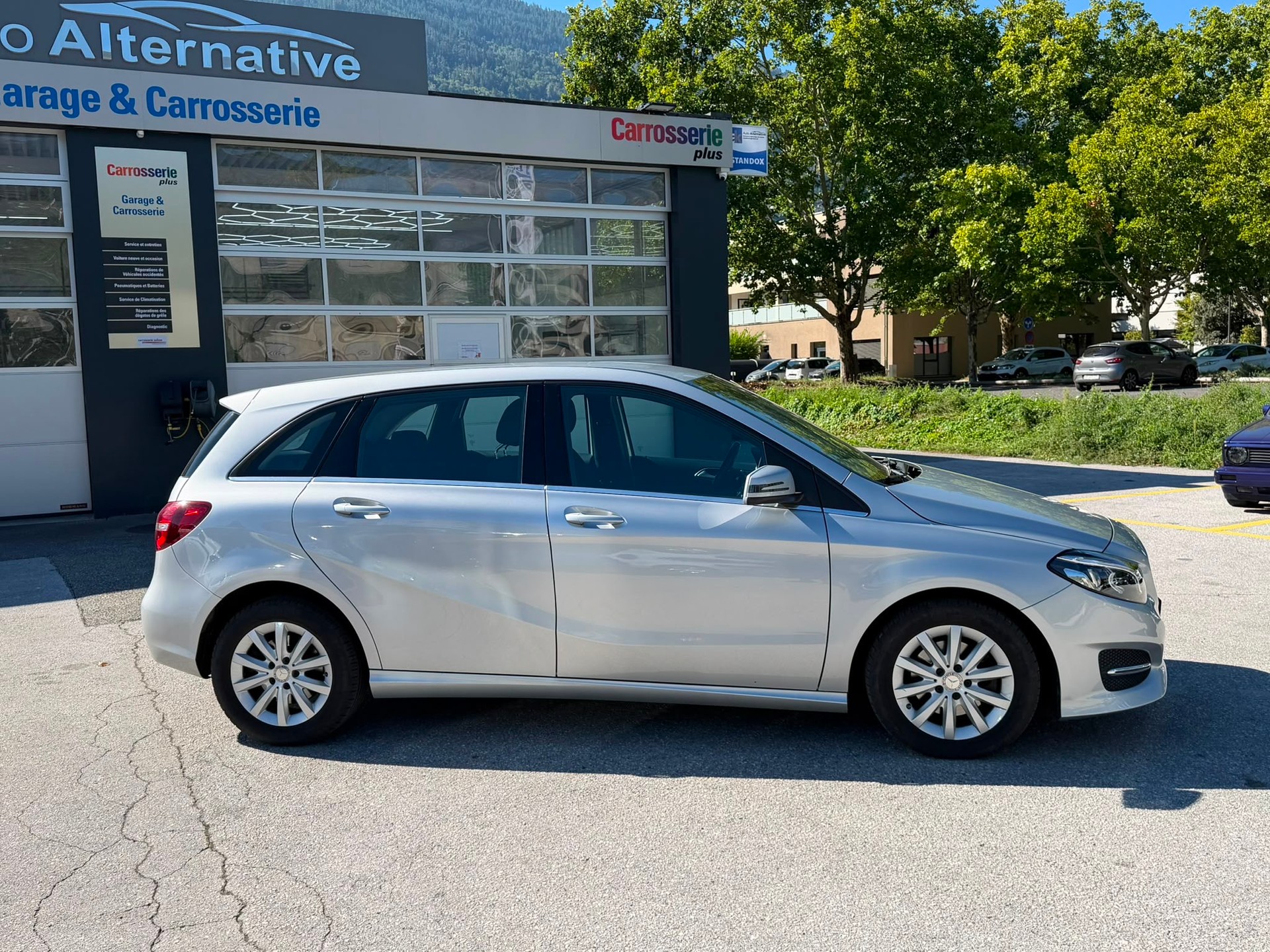 MERCEDES-BENZ B 220 Urban 4Matic 7G-DCT-showroom-element-2