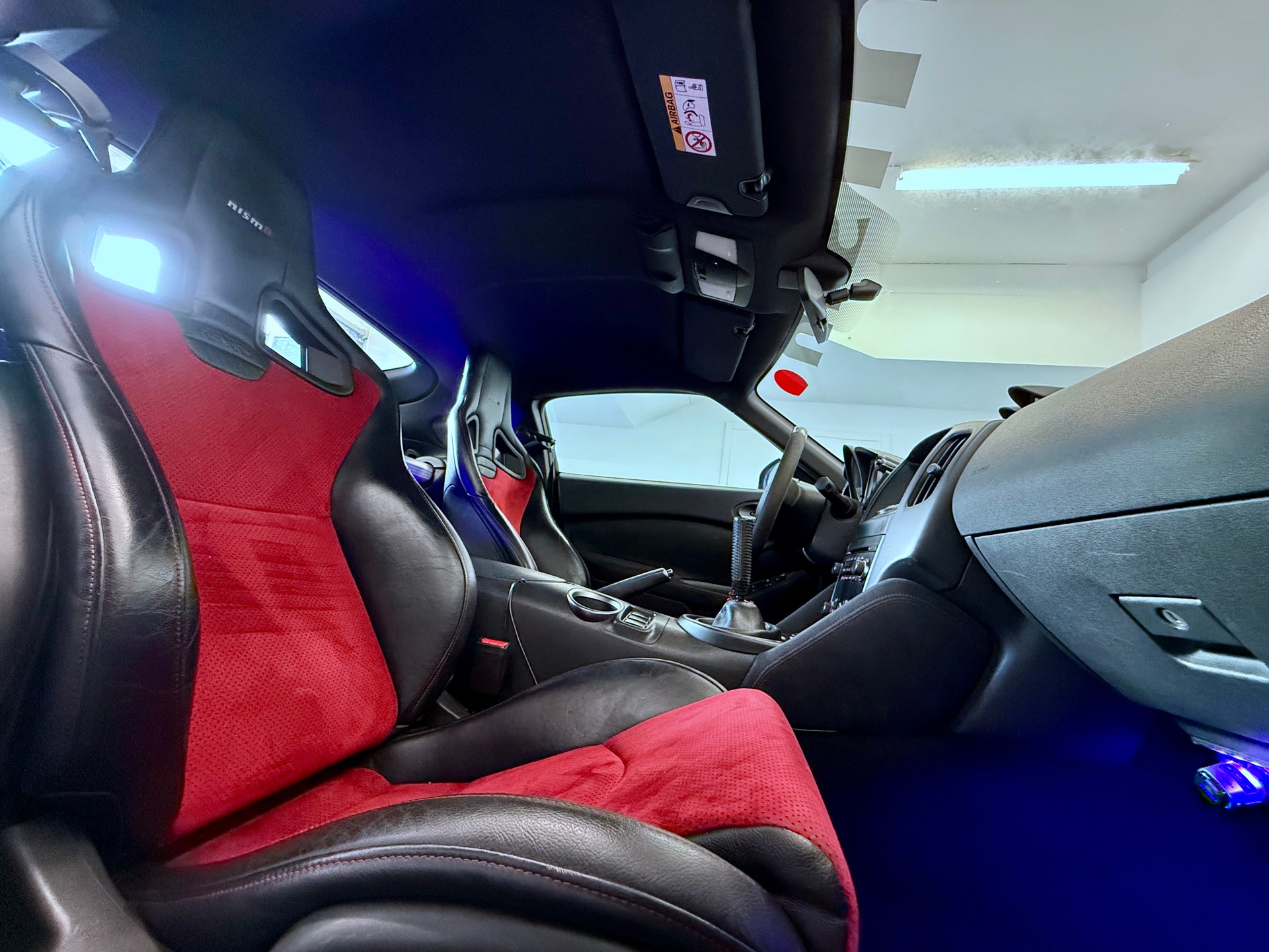NISSAN 370 Z nismo V2-image-16