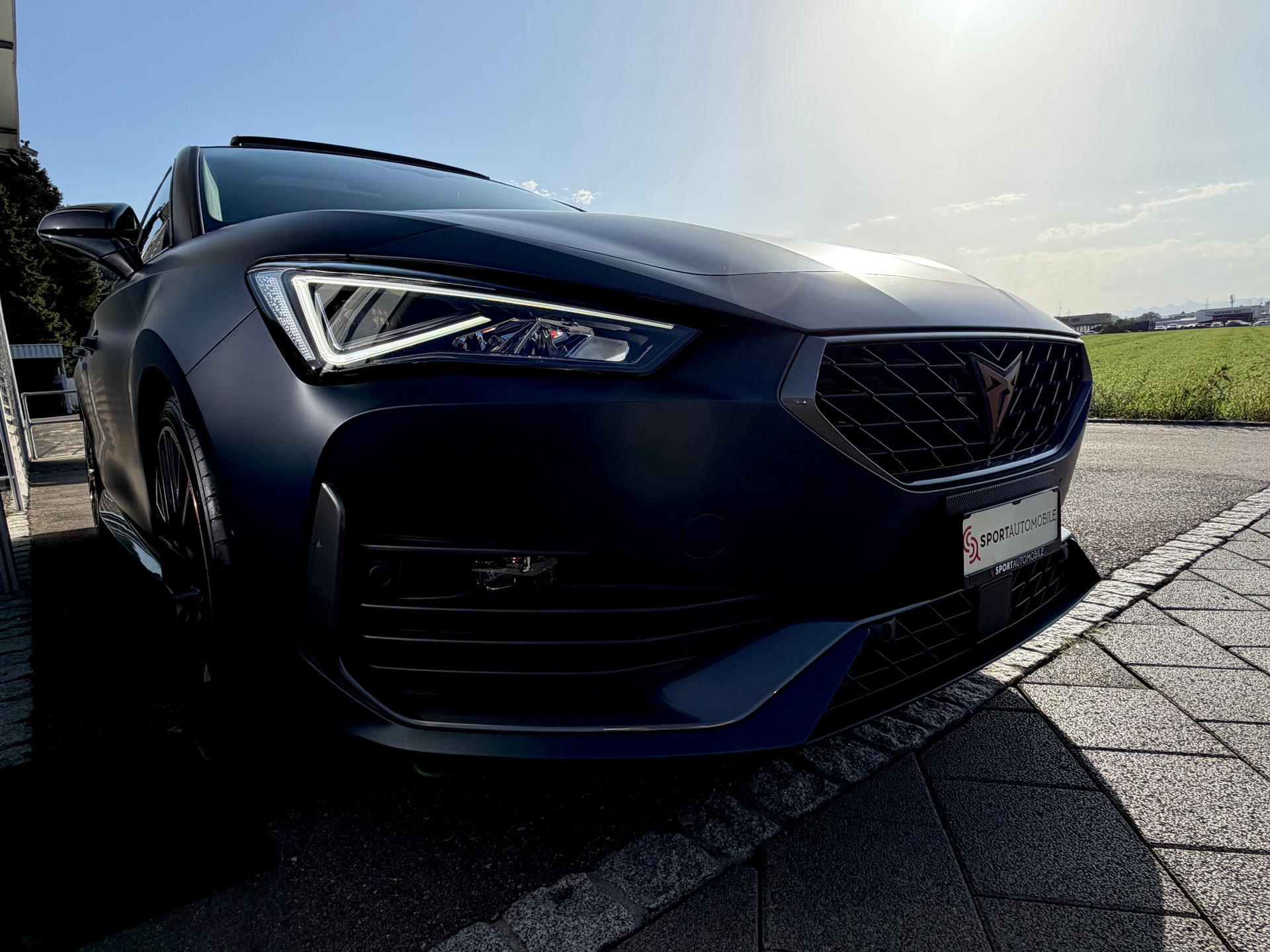 CUPRA LEON VZ 2.0 TSI DSG-image-4