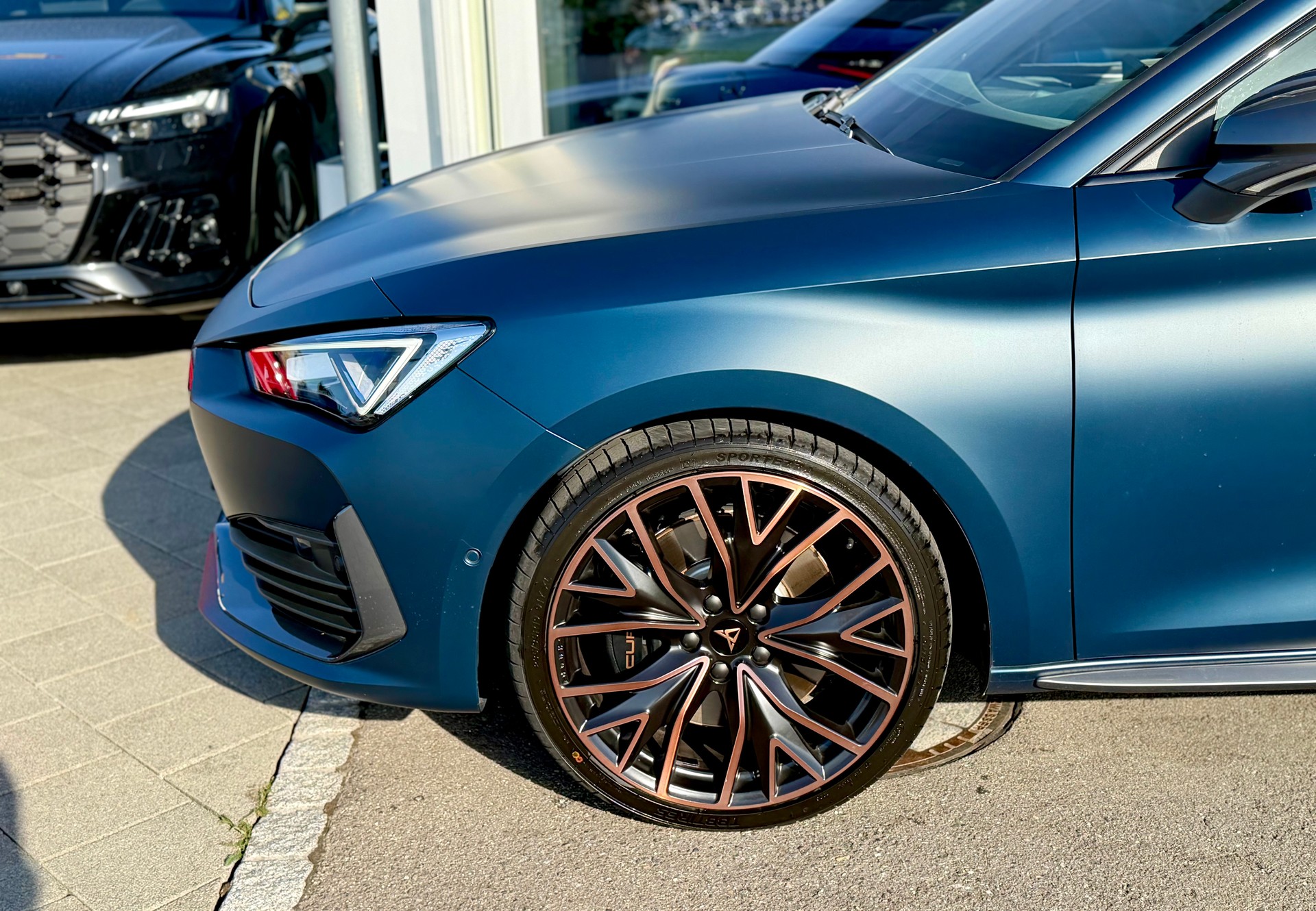 CUPRA LEON VZ 2.0 TSI DSG-image-6