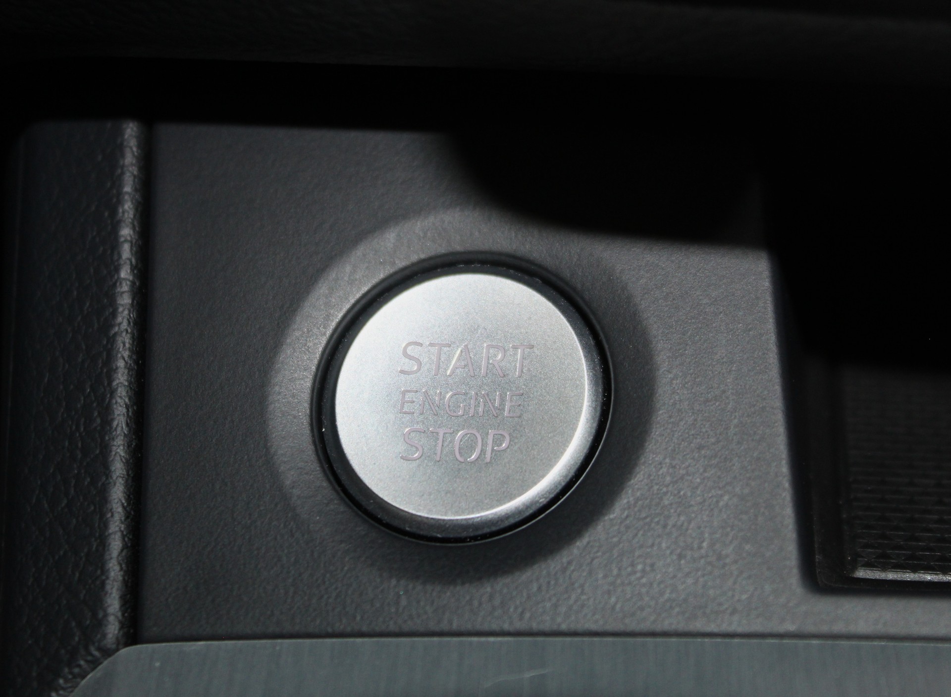 AUDI Q5 45 TFSI S-line quattro S-tronic S line Sportpaket / AHK / S Sportsitze / CH-Fahrzeug-image-16