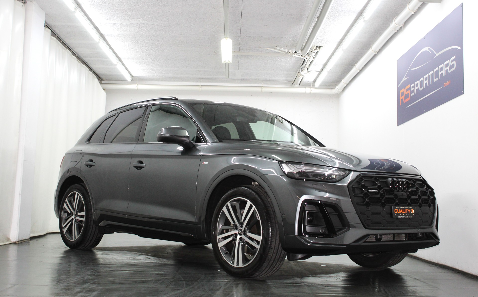 AUDI Q5 45 TFSI S-line quattro S-tronic S line Sportpaket / AHK / S Sportsitze / CH-Fahrzeug