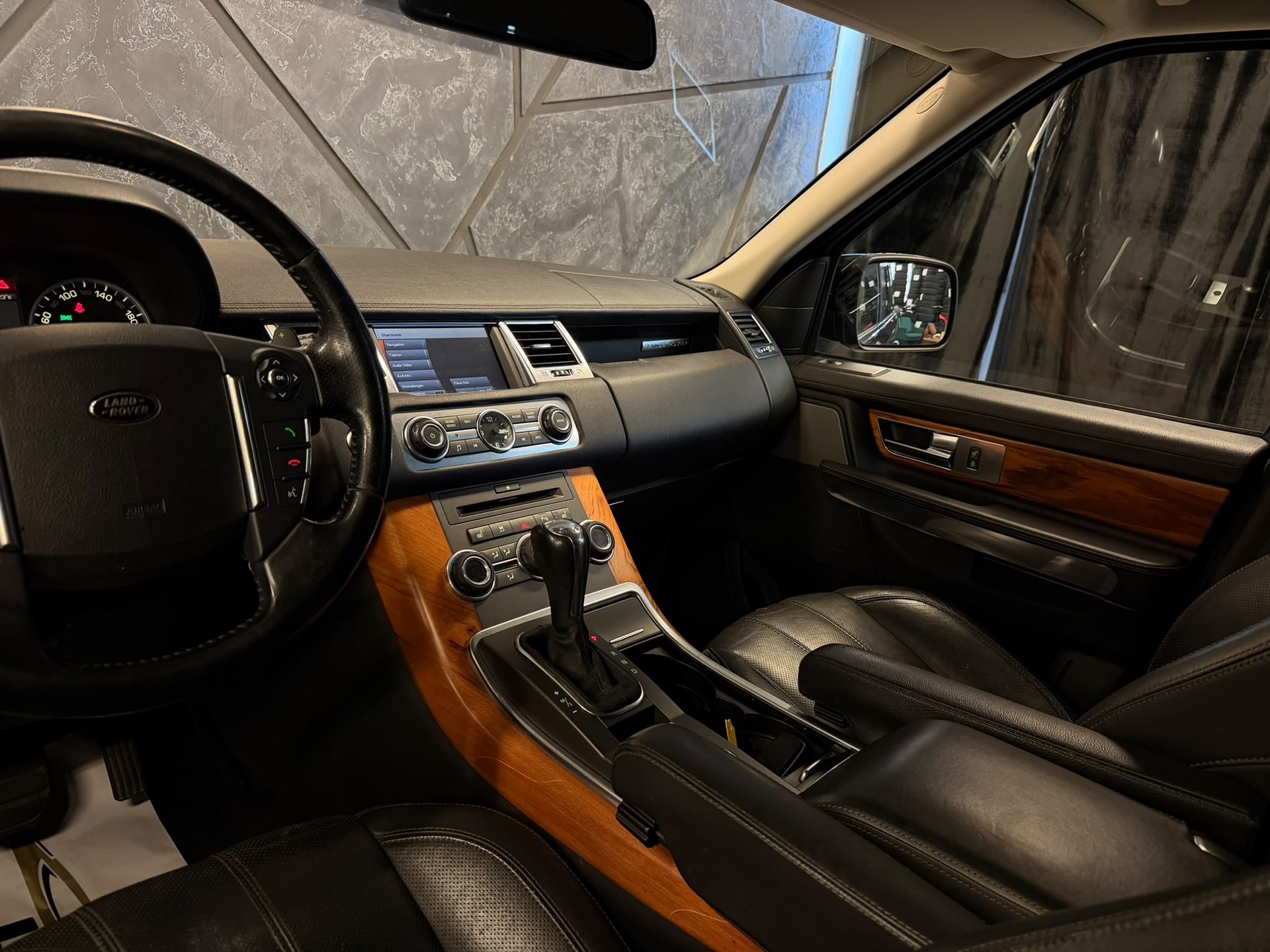 LAND ROVER Range Rover Sport 3.6 TDV8 HSE Automatic-image-10