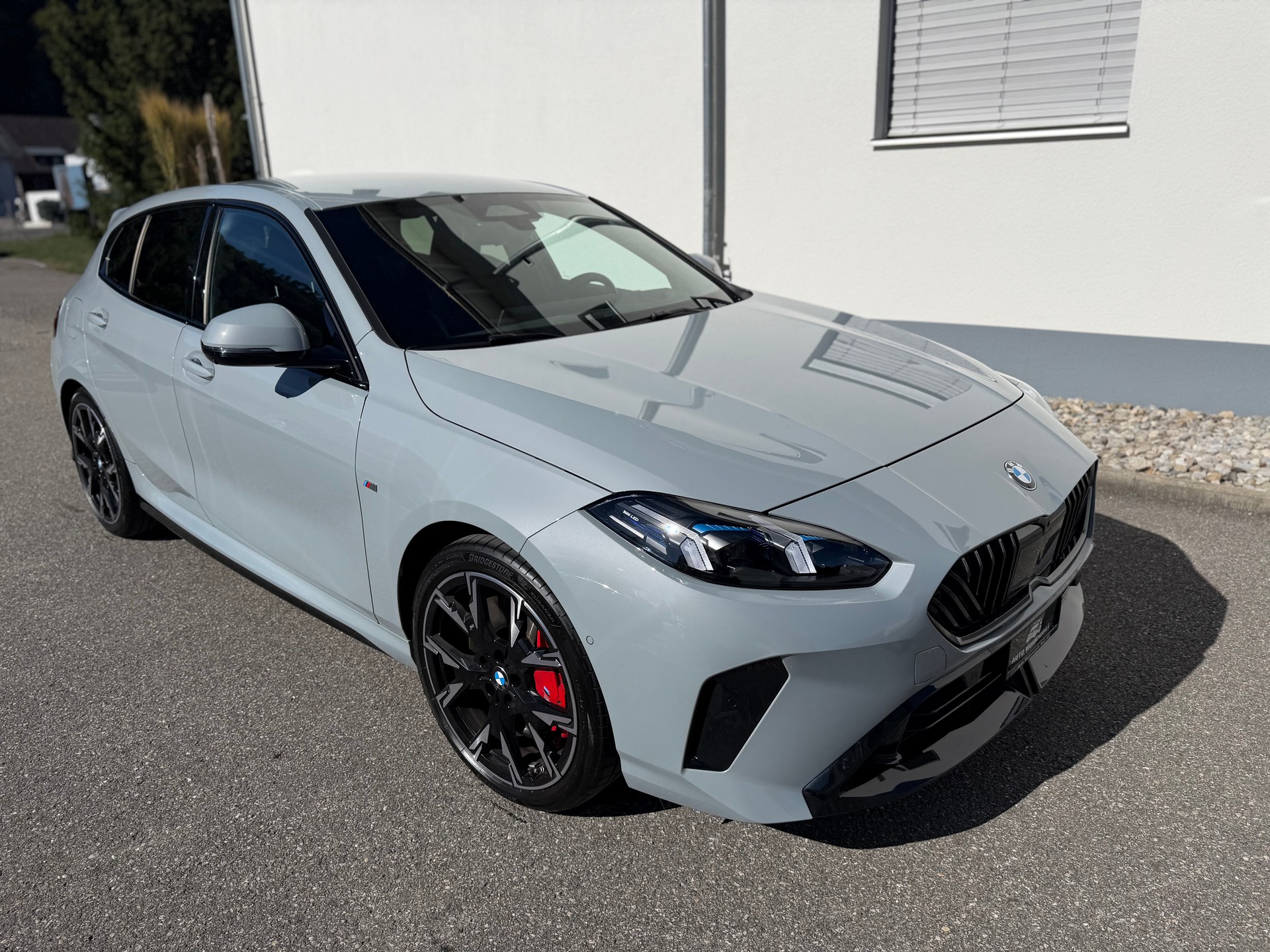 BMW 118d M Sport Pro Steptronic | HEAD-UP DISPLAY | MASSAGESITZE | 360° KAMERA | KEYLESS GO-showroom-element-2