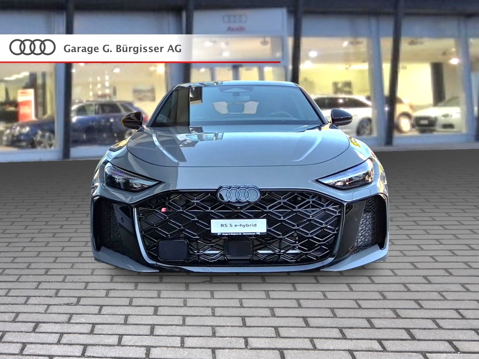 AUDI RS 5 Limousine TFSI 470 kW Tiptronic quattro Plateaugrau Metallic-showroom-element-1