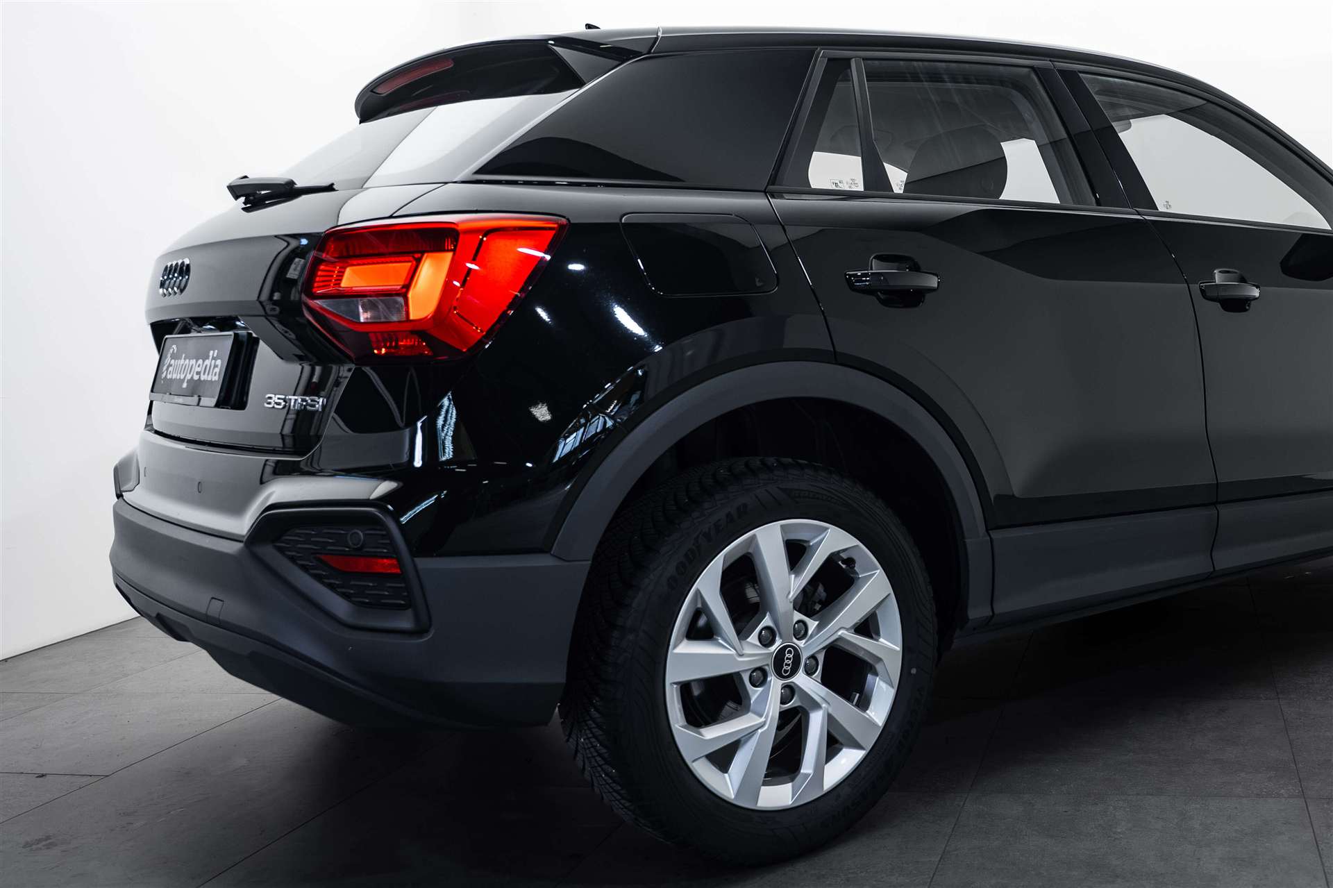AUDI AUDI Q2 35 TFSI S-tronic-showroom-element-3