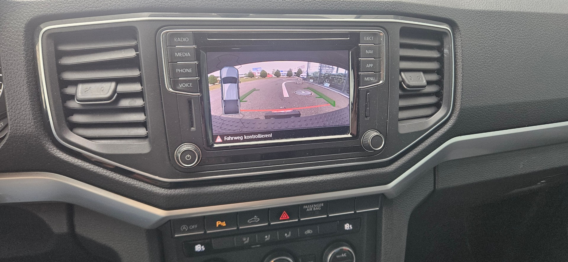 VW Amarok 3.0TDI Highline 4Motion Automatic-image-11