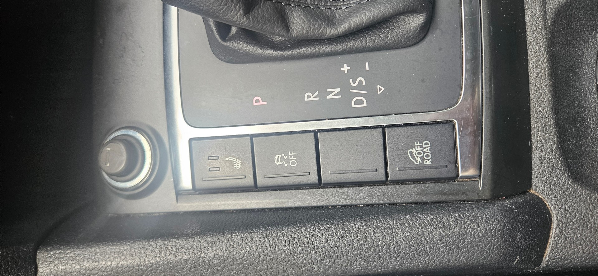 VW Amarok 3.0TDI Highline 4Motion Automatic-image-12