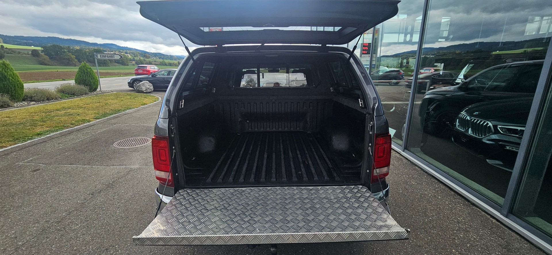 VW Amarok 3.0TDI Highline 4Motion Automatic-image-13