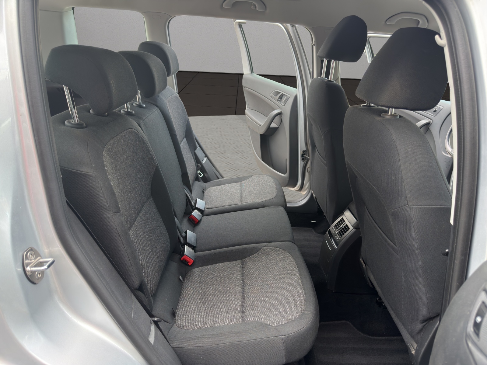 SKODA Yeti 1.4 TSI Style 4x4 DSG-image-17