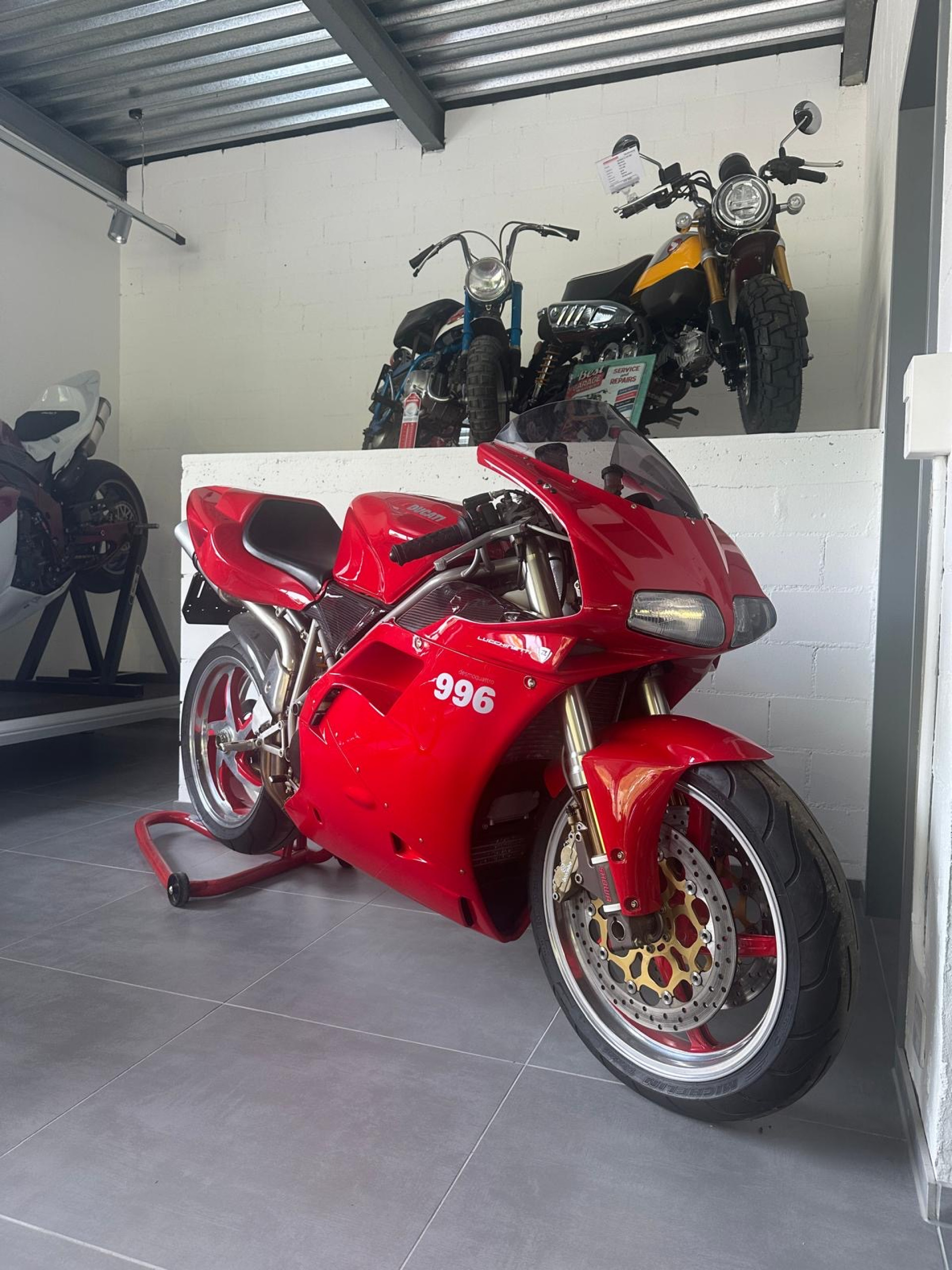 DUCATI 996 Biposto-image-0