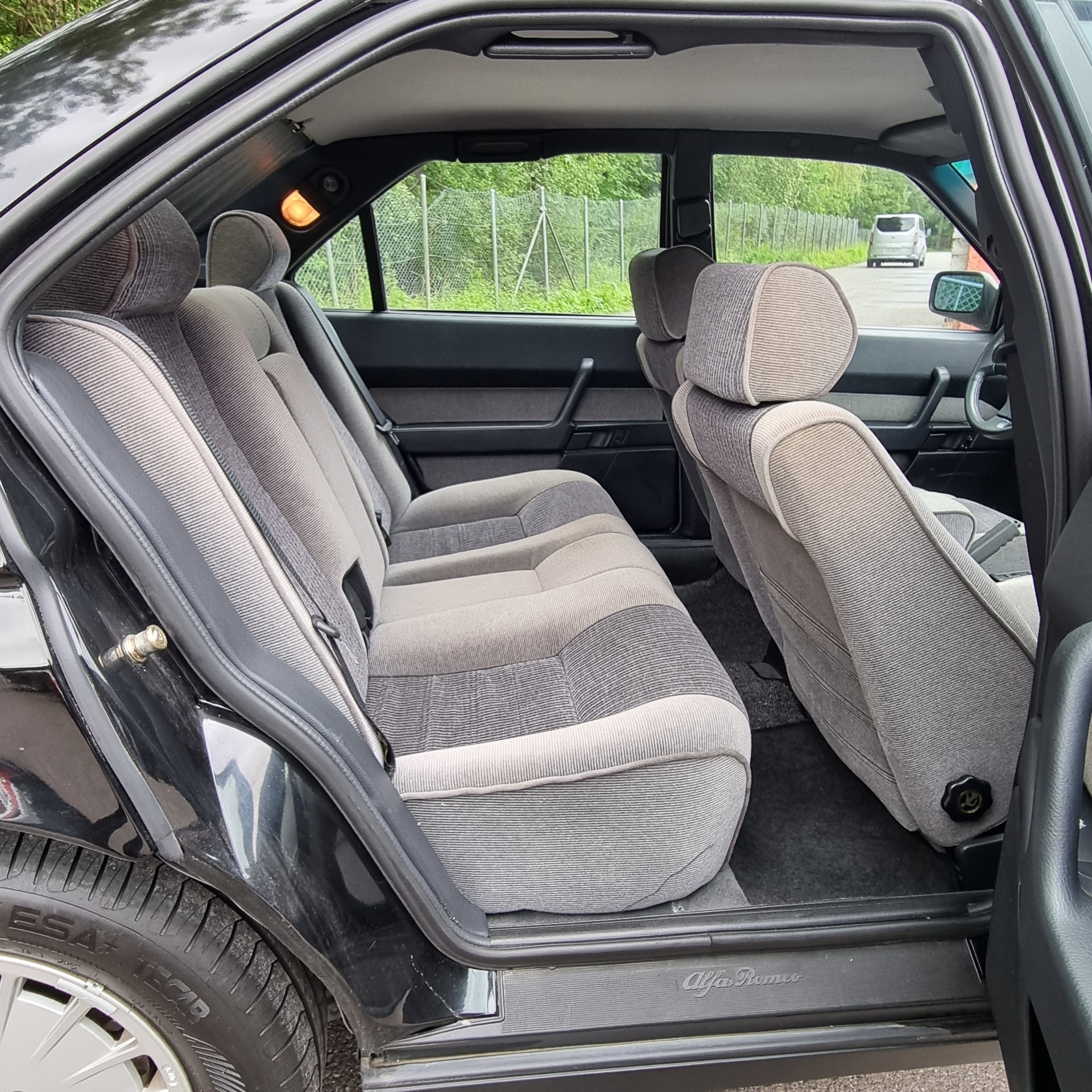 ALFA ROMEO 164 3.0-image-5