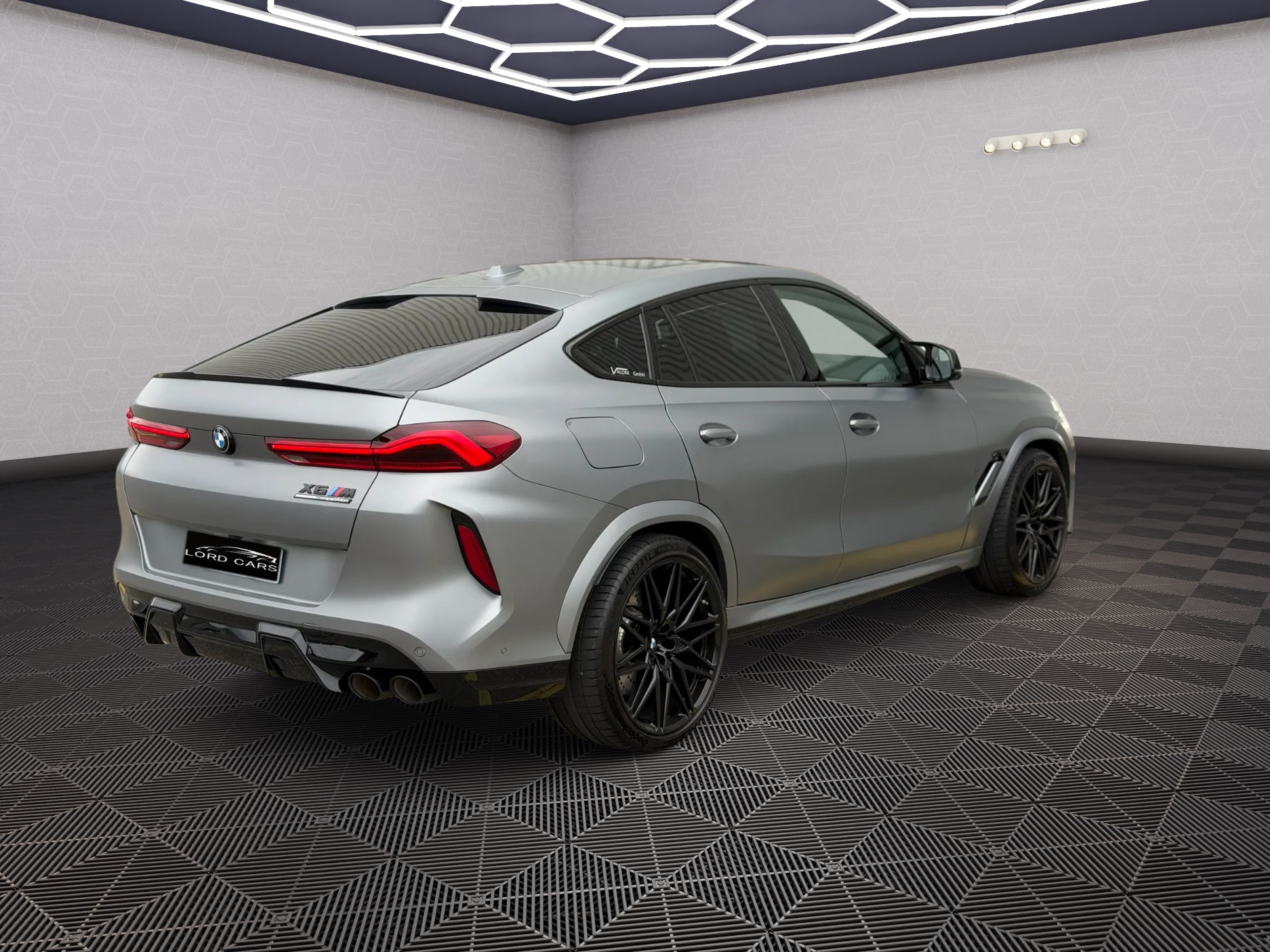 BMW X6M Steptronic M Competition-showroom-element-3