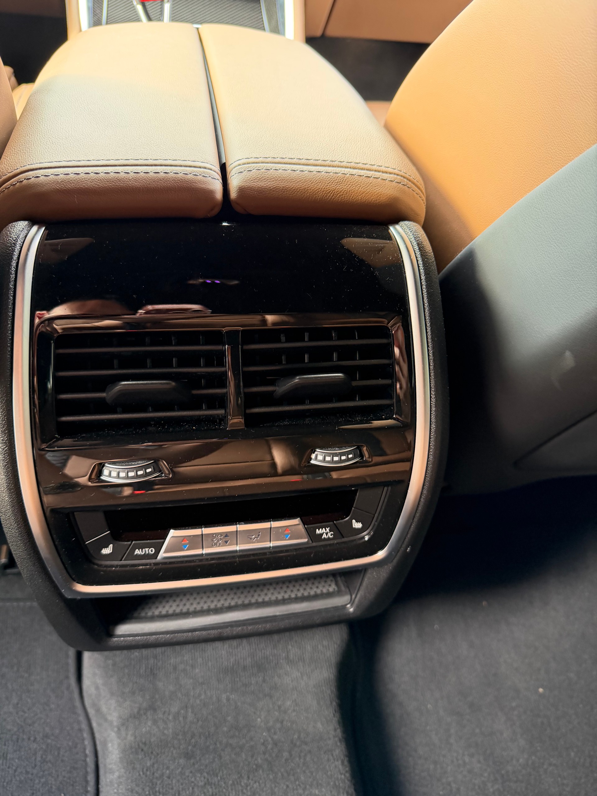 BMW X6M Steptronic M Competition-image-11