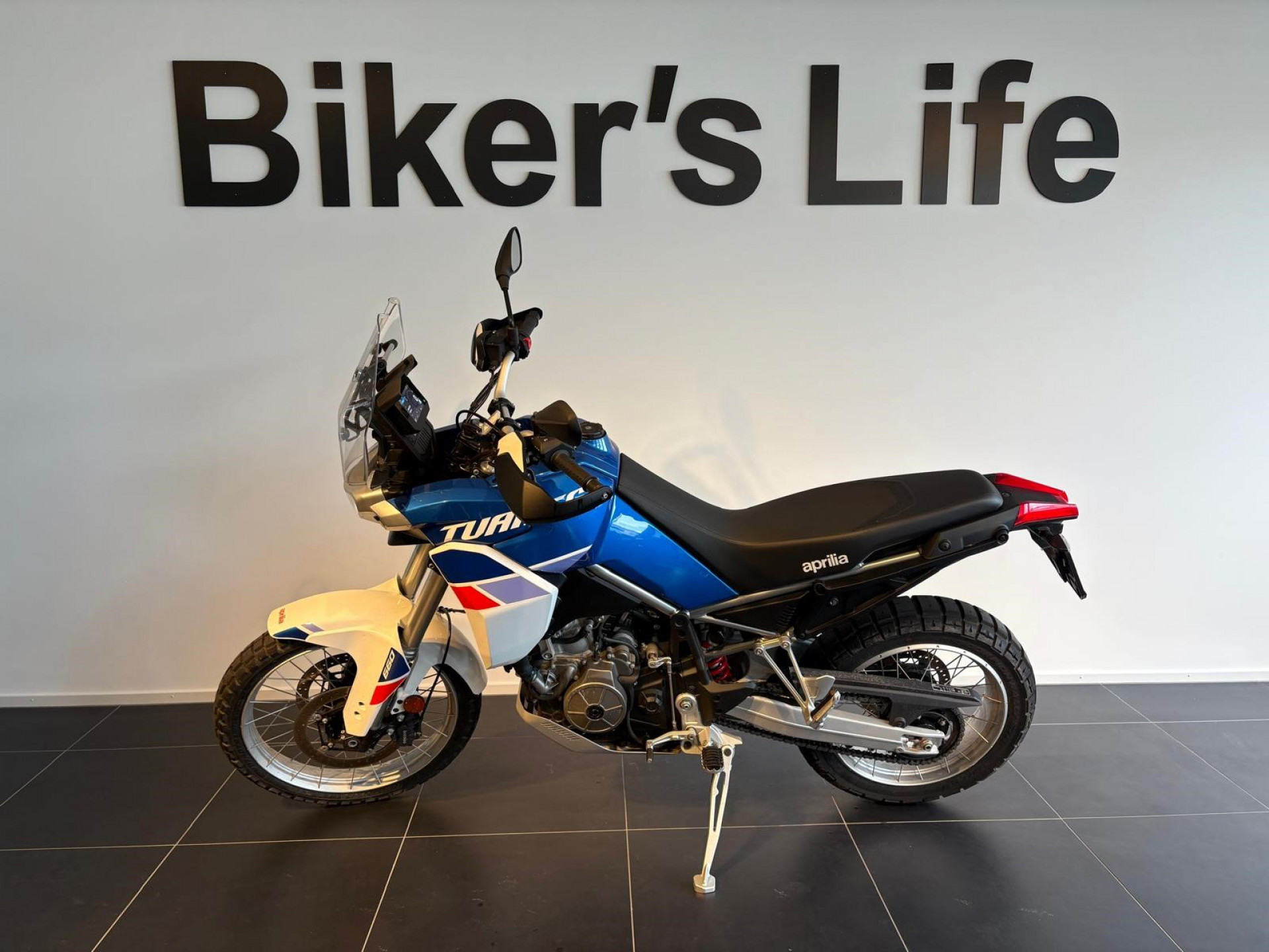APRILIA Tuareg 660 Evocative-image-1