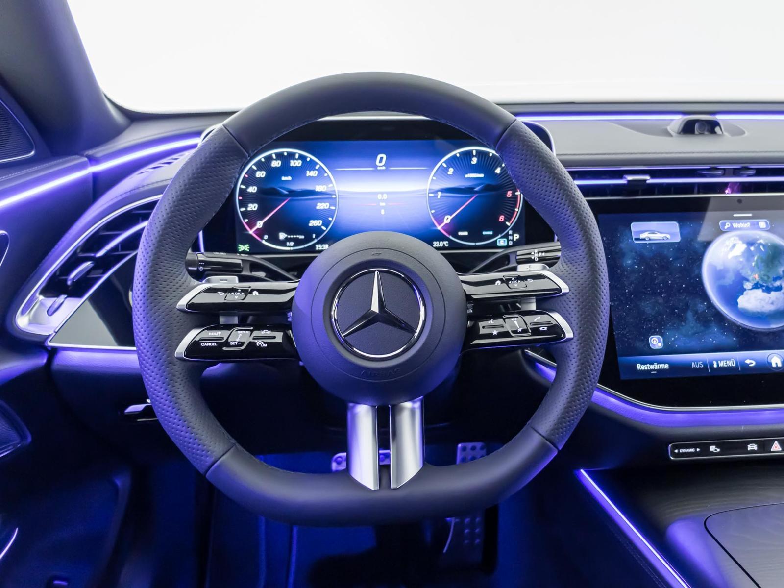 MERCEDES-BENZ E 220 d 4MATIC-image-11