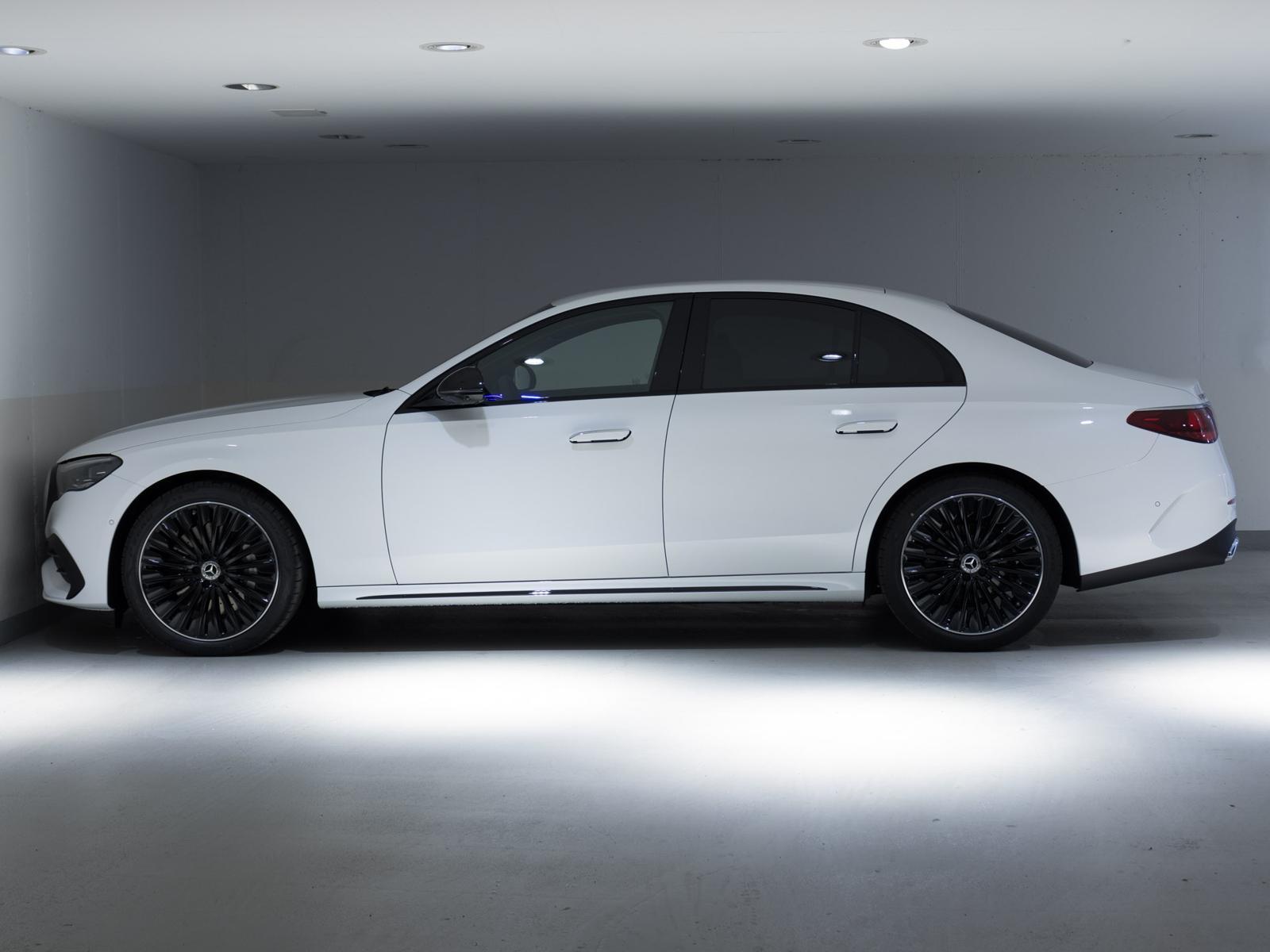 MERCEDES-BENZ E 220 d 4MATIC-image-5