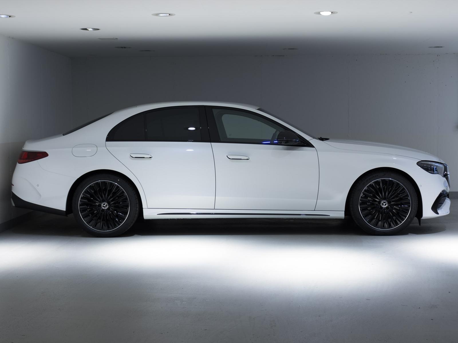 MERCEDES-BENZ E 220 d 4MATIC-image-1