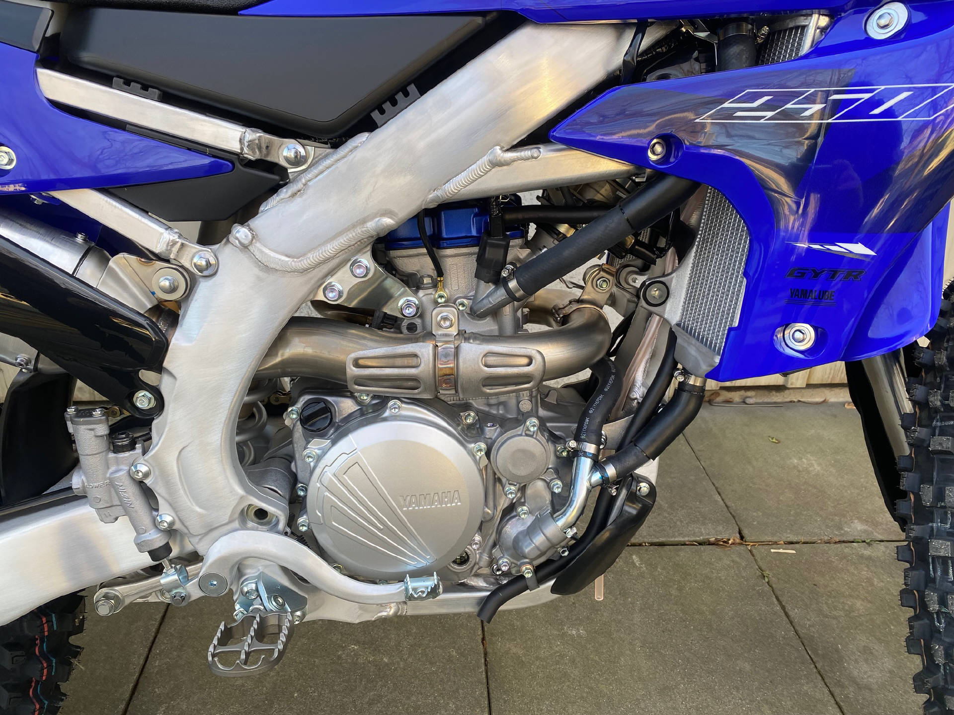 YAMAHA YZF250 2023-image-4