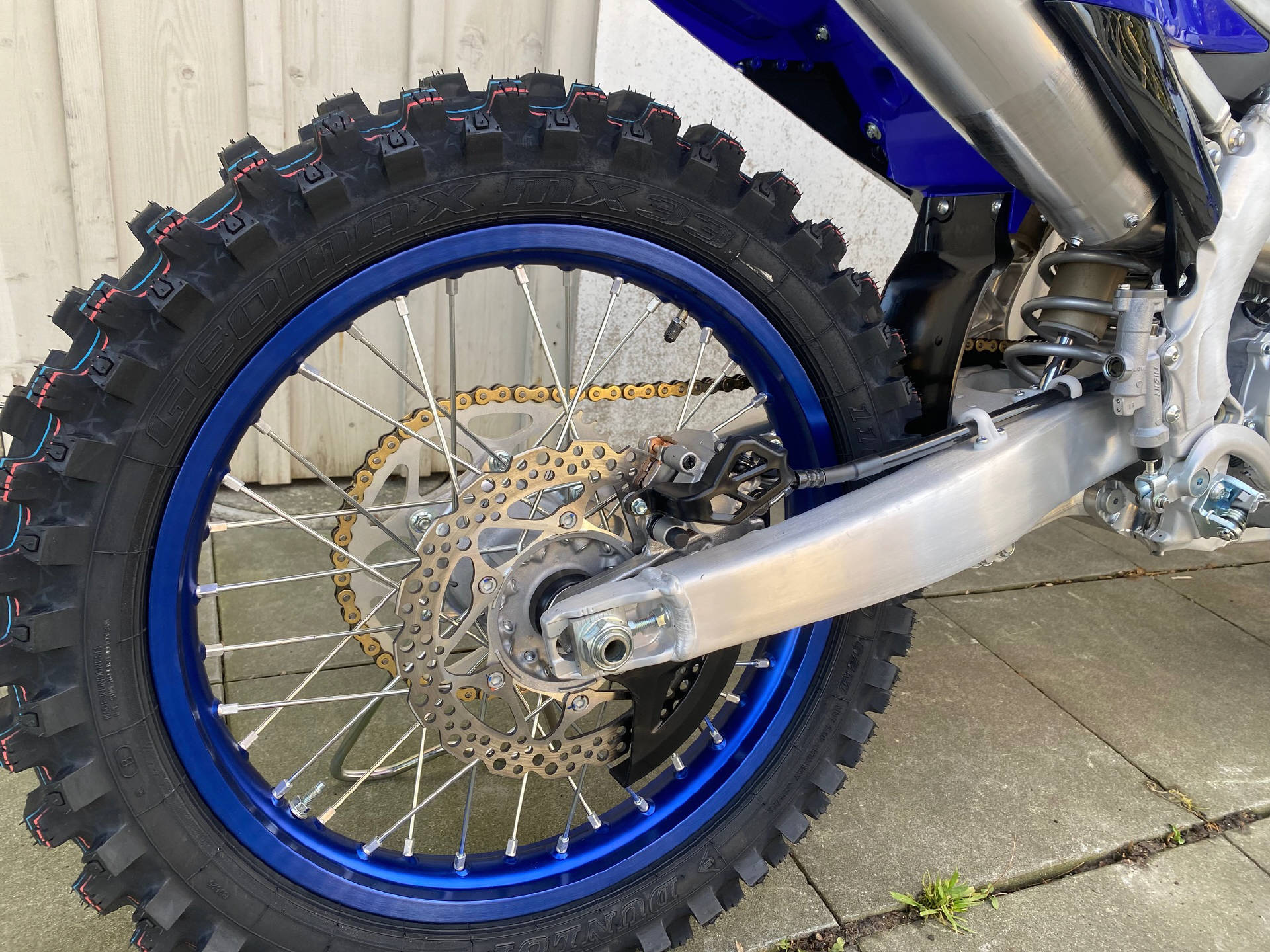 YAMAHA YZF250 2023-image-3