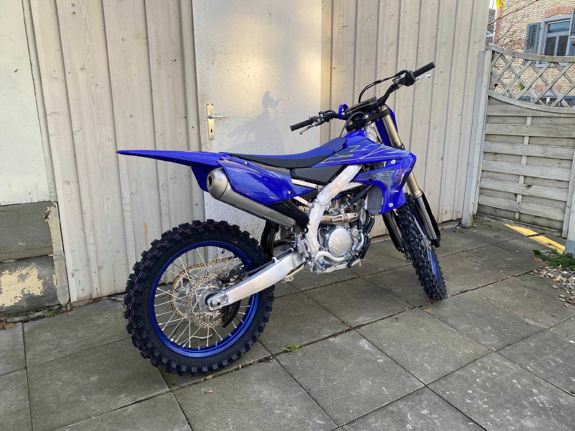 YAMAHA YZF250 2023-image-2