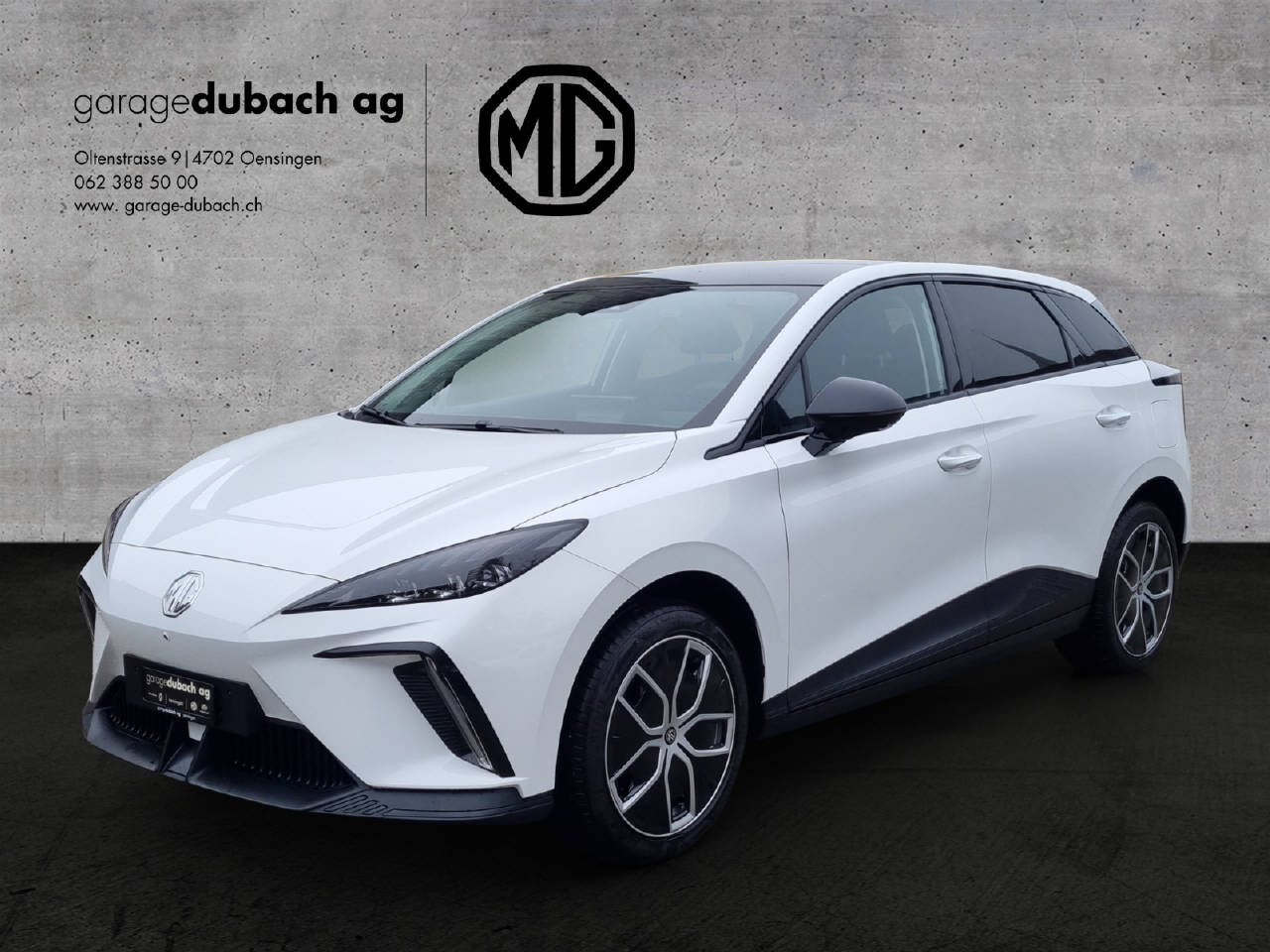MG 4 77kWh Trophy Extended Range-showroom-element-2