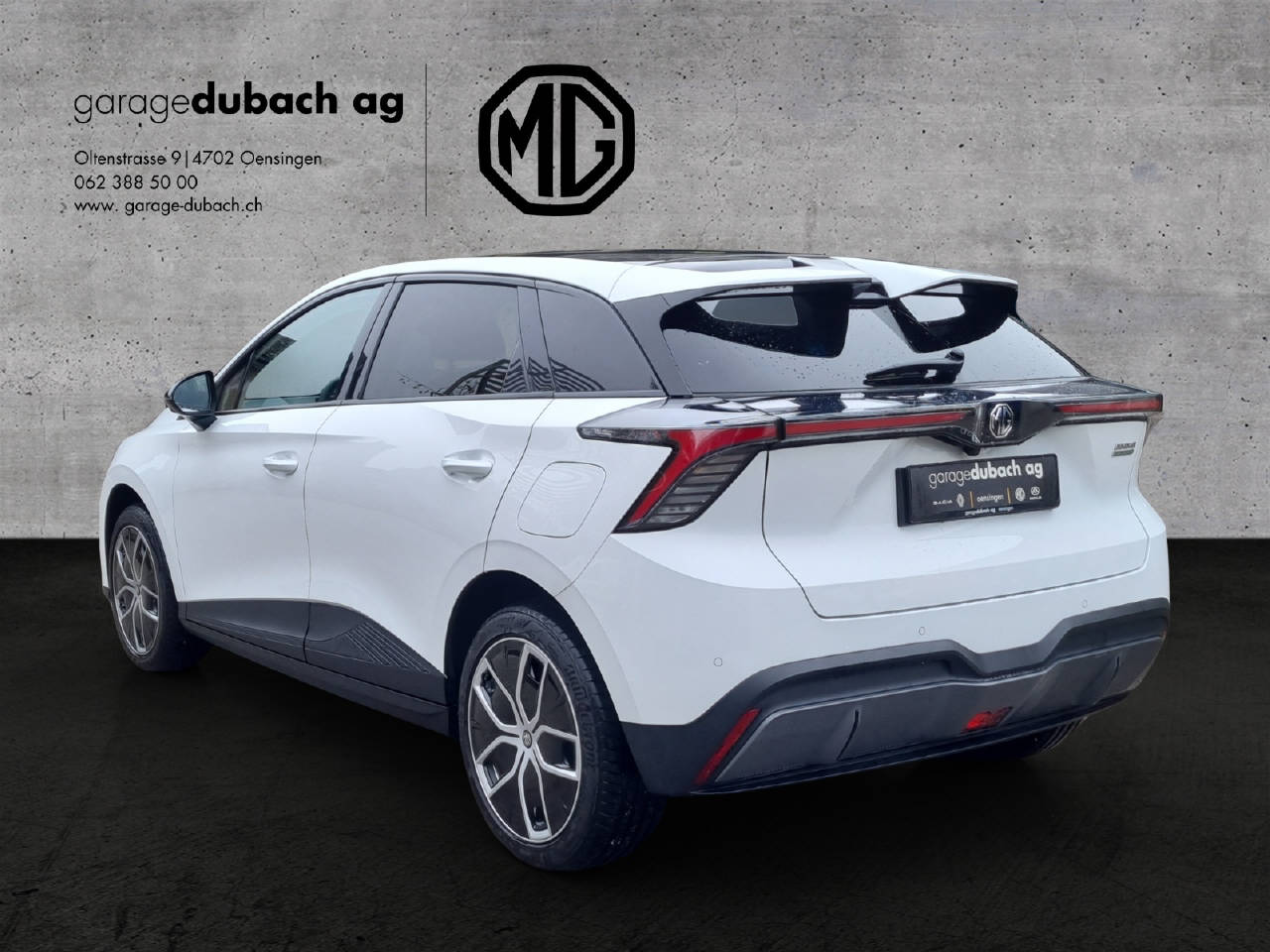 MG 4 77kWh Trophy Extended Range-showroom-element-3