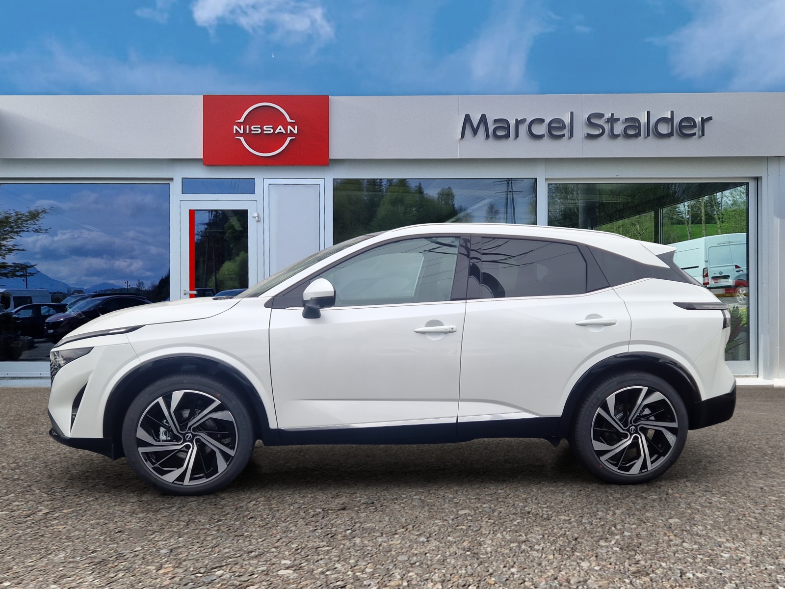 NISSAN Qashqai 1.3 DIG-T MHEV Tekna+ Xtronic 4x4-image-1
