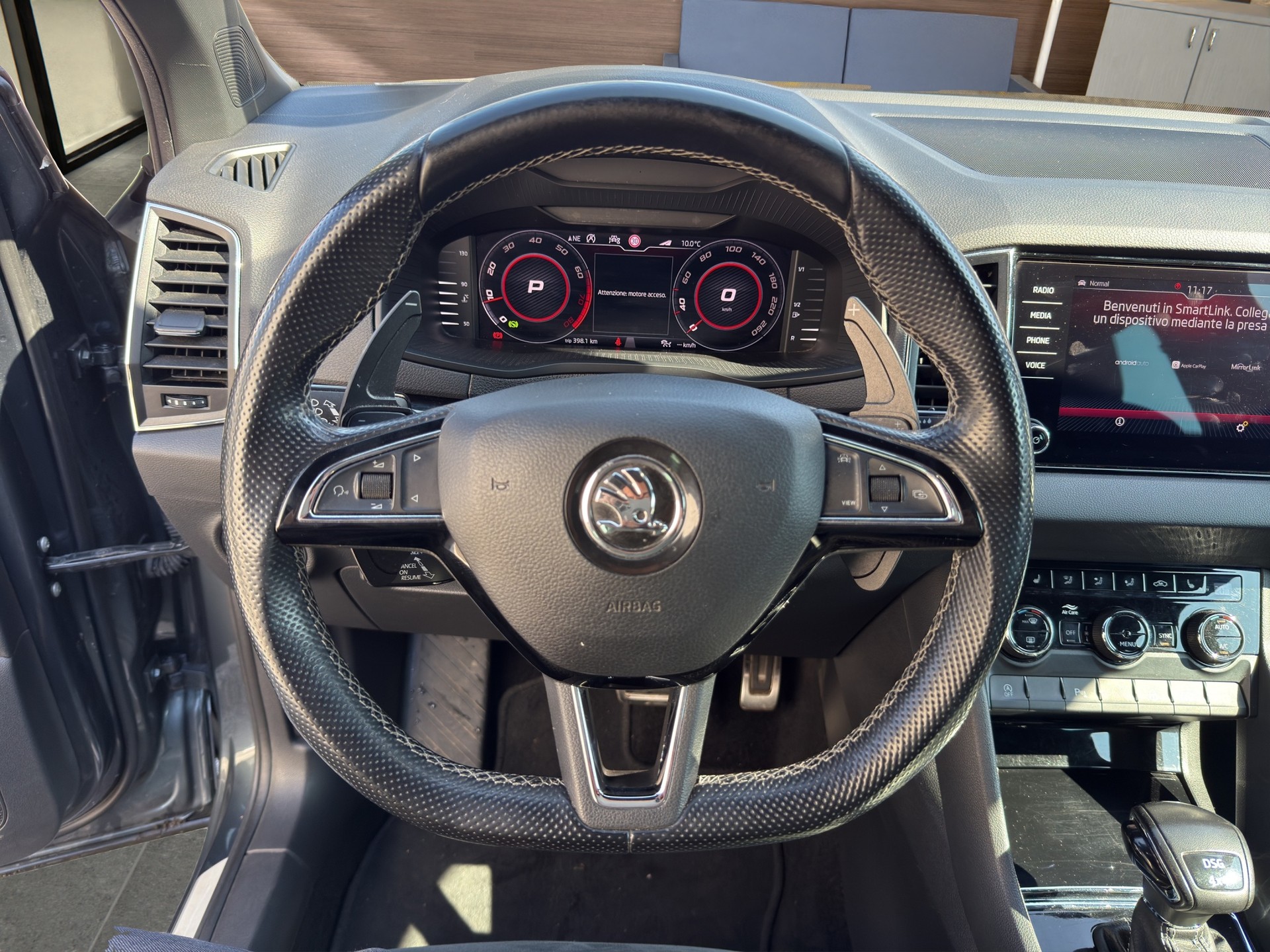 SKODA Karoq 2.0 TSI SportLine 4x4 DSG-image-9