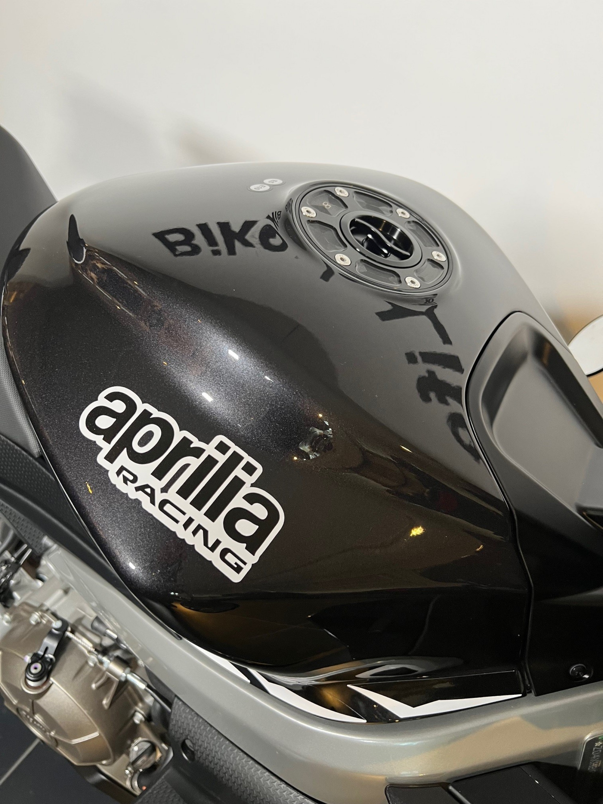 APRILIA RS 660-showroom-element-3