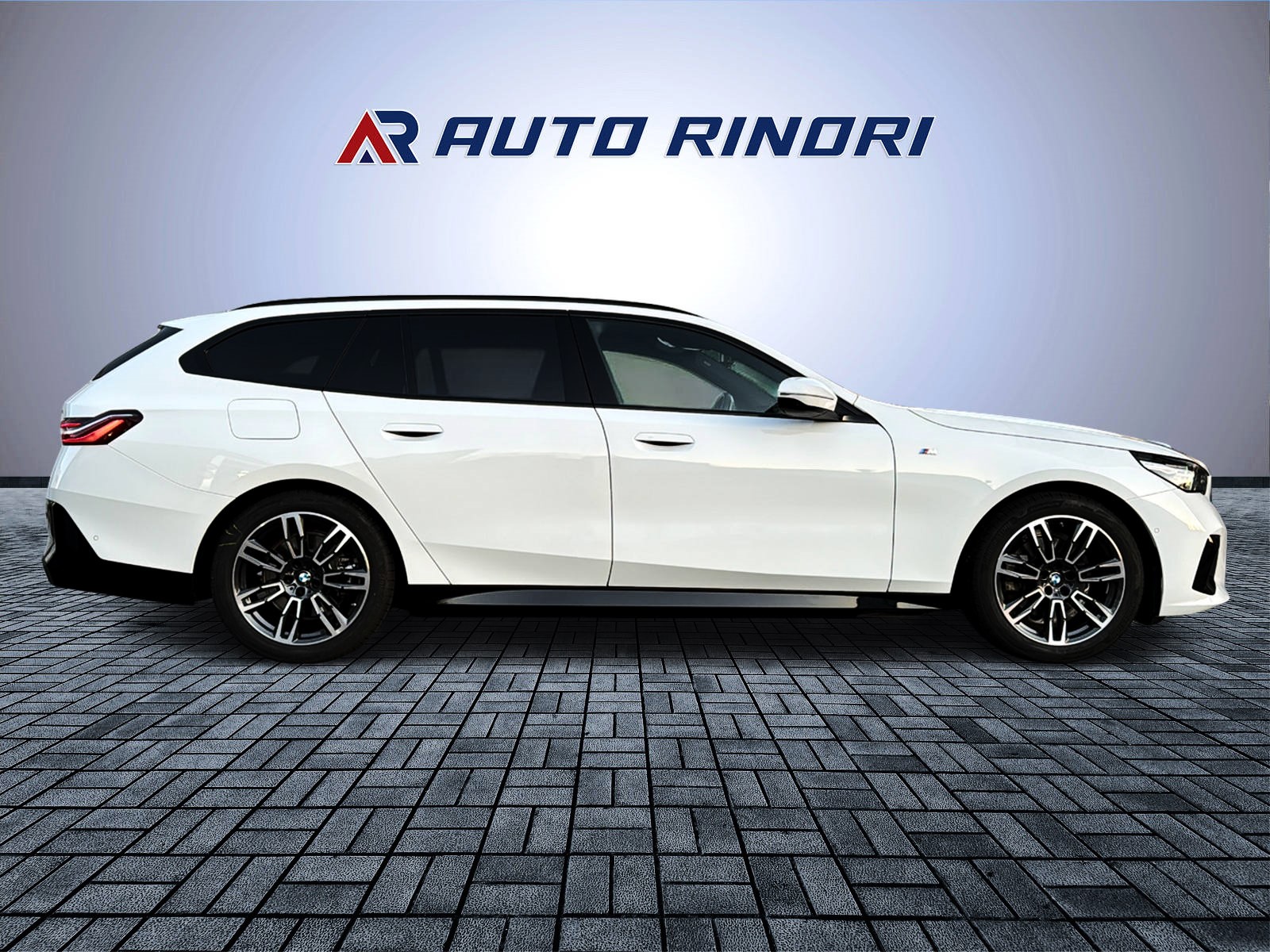 BMW 520d xDrive 48V Touring M Sport Steptronic-showroom-element-3